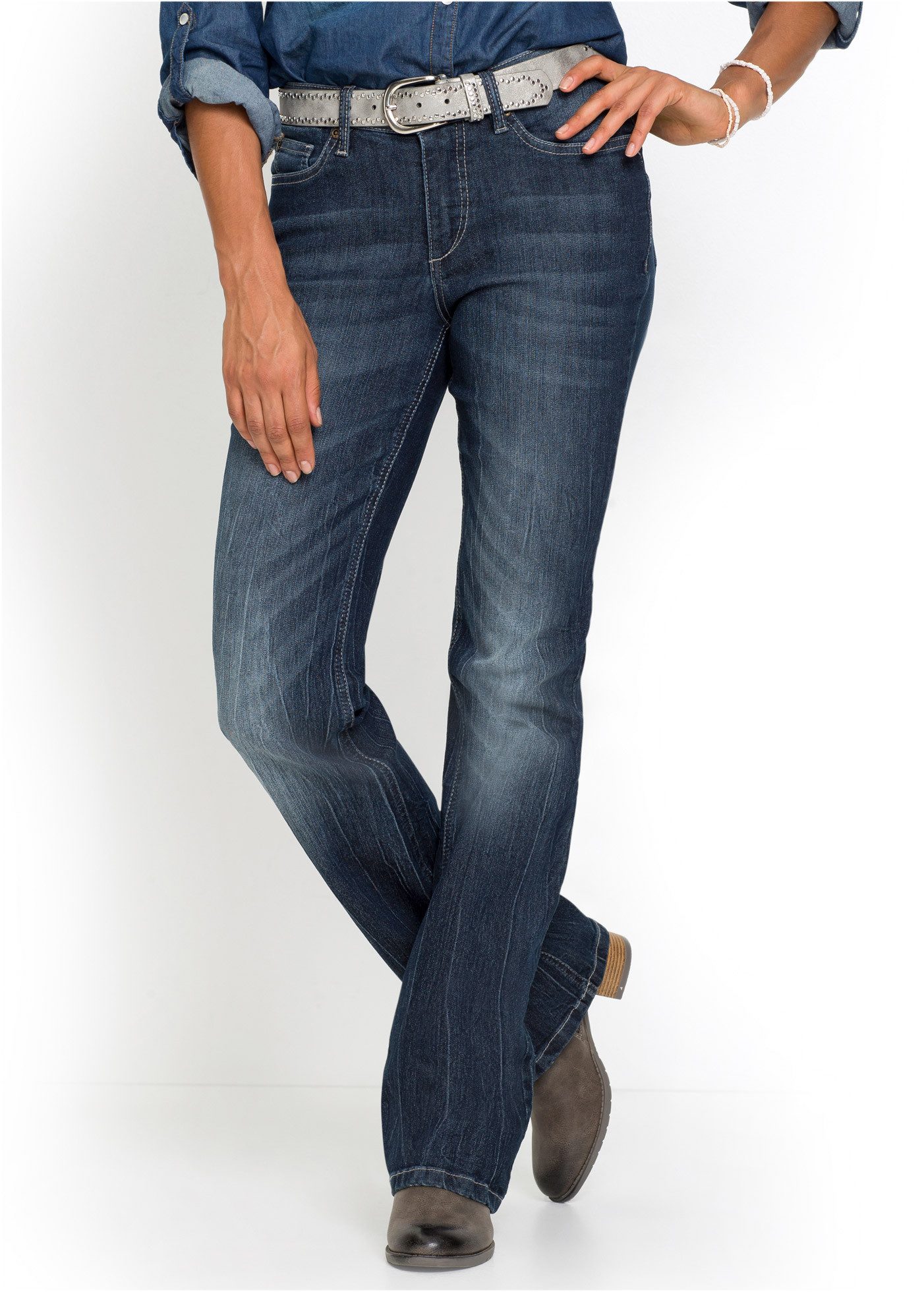 bonprix Bootcut-Jeans Slim Fit Passform, mit Stretch-Anteil, mit Five-Pocket Style