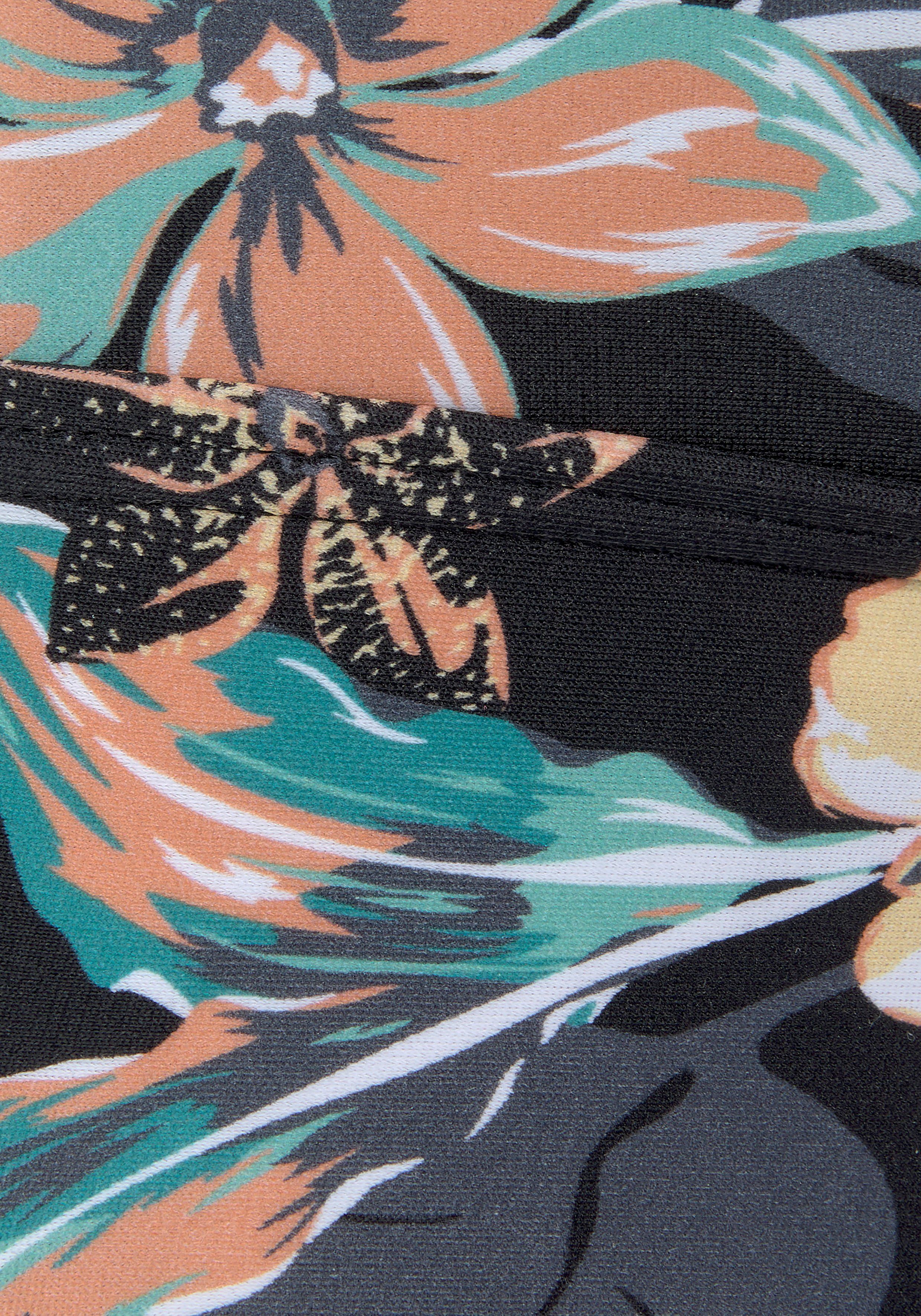 Venice Beach Triangel-Bikini-Top Lori, in Crop-Top-Optik, herausnehmbare Softcups, geschlossener Rücken