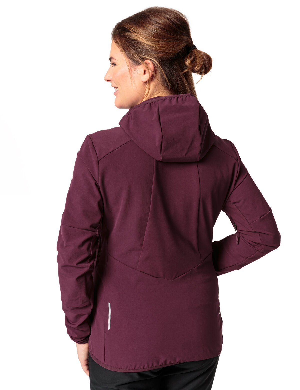 Outdoorjacke (1-St) cassis Jacket VAUDE Klimaneutral kompensiert IV Women's Larice