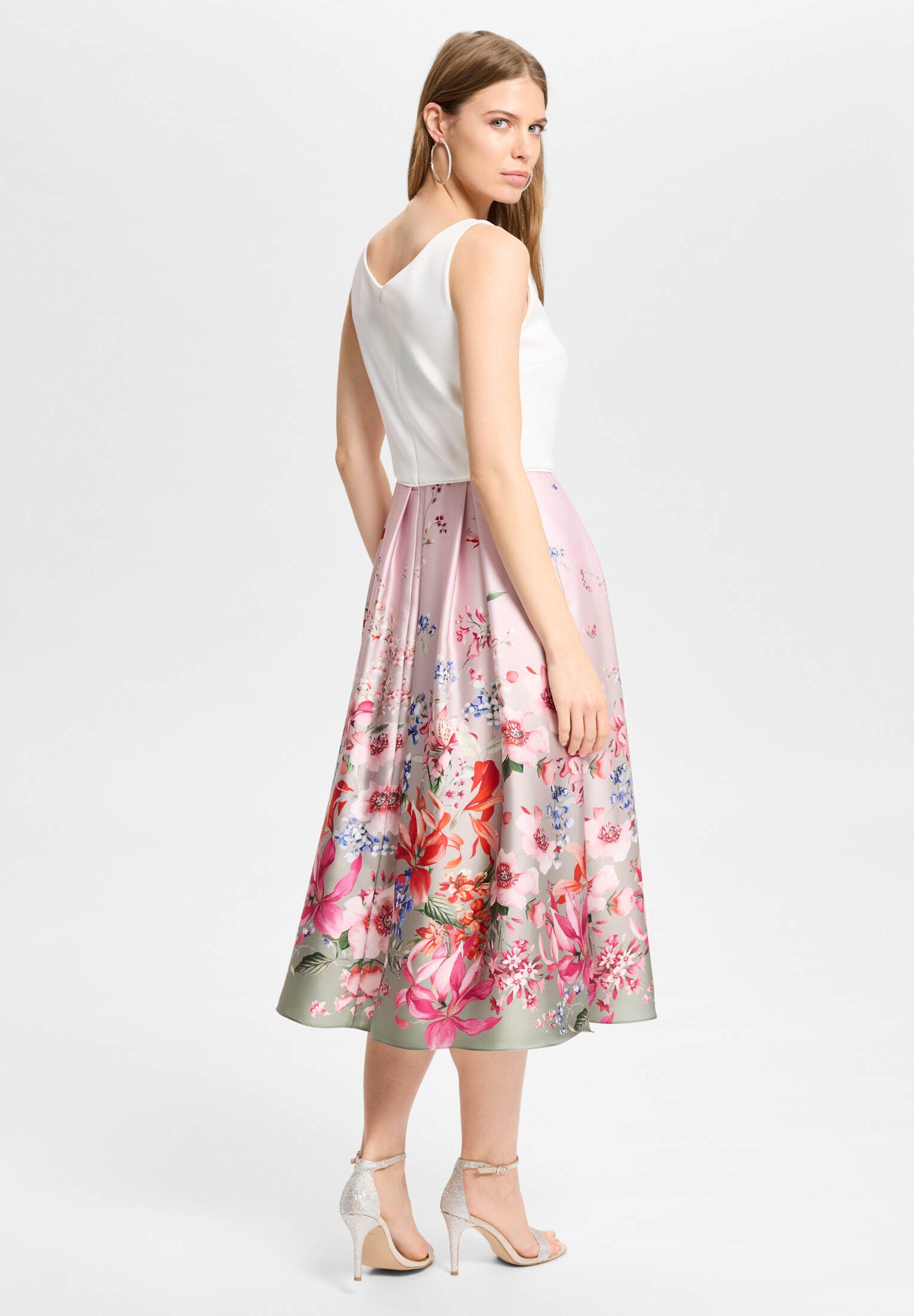 SWING Cocktailkleid - Cocktailkleid mit Bordüren-Print Taillierter Schnitt mit ausgestelltem Rockteil