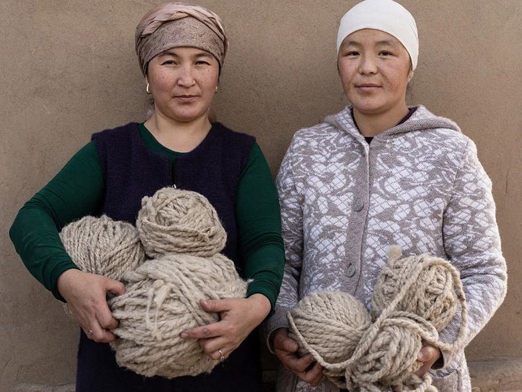 WoolFit Woolies handgewebte Hüttenschuhe Hausschuhe Hausschuh aus 100% natürlicher Wolle