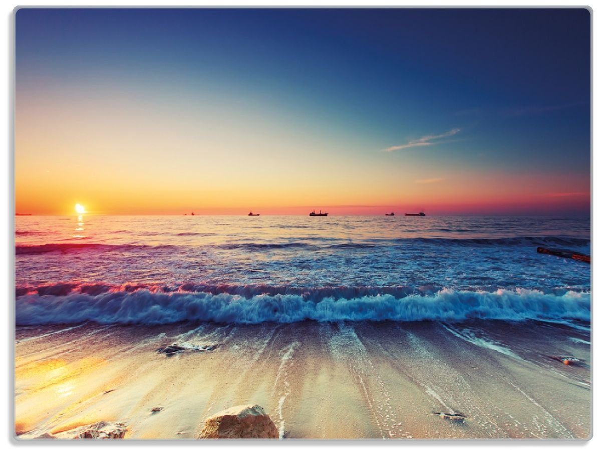 Wallario Schneidebrett Sonnenuntergang am Meer mit Wellen am Strand, ESG-Sicherheitsglas, (inkl. rutschfester Gummifüße 4mm, 1-St), 30x40cm