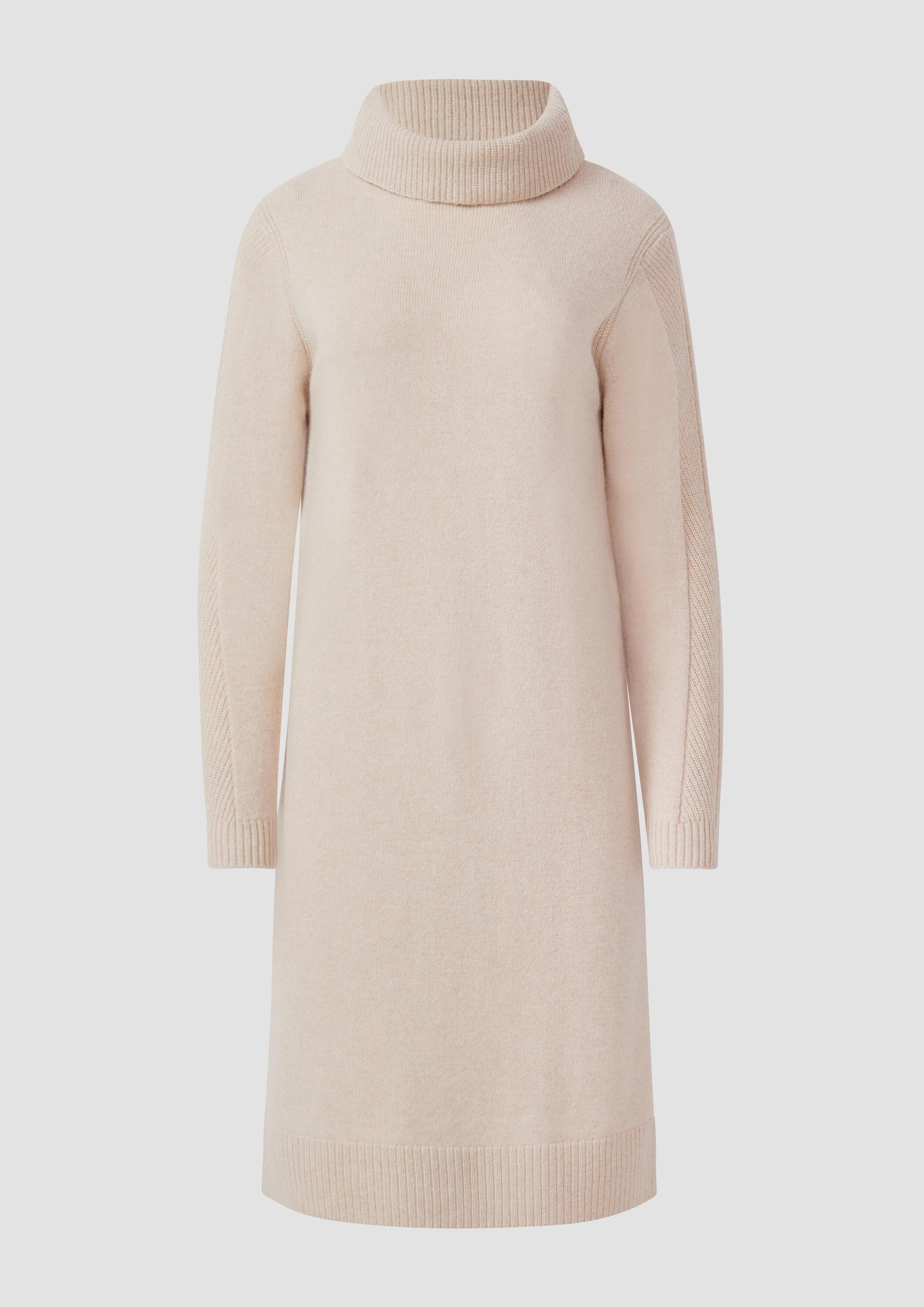 s.Oliver Midikleid Kleid Gestricktes Midikleid mit Rollkragen und Ajourdetails