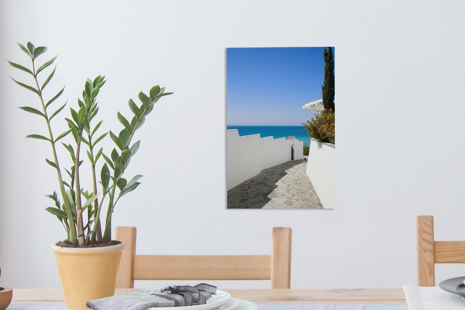 OneMillionCanvasses® Leinwandbild Eine spanische Straße St), bespannt Gemälde, cm das Leinwandbild 20x30 auf Meer, fertig inkl. Zackenaufhänger, Blick (1 mit