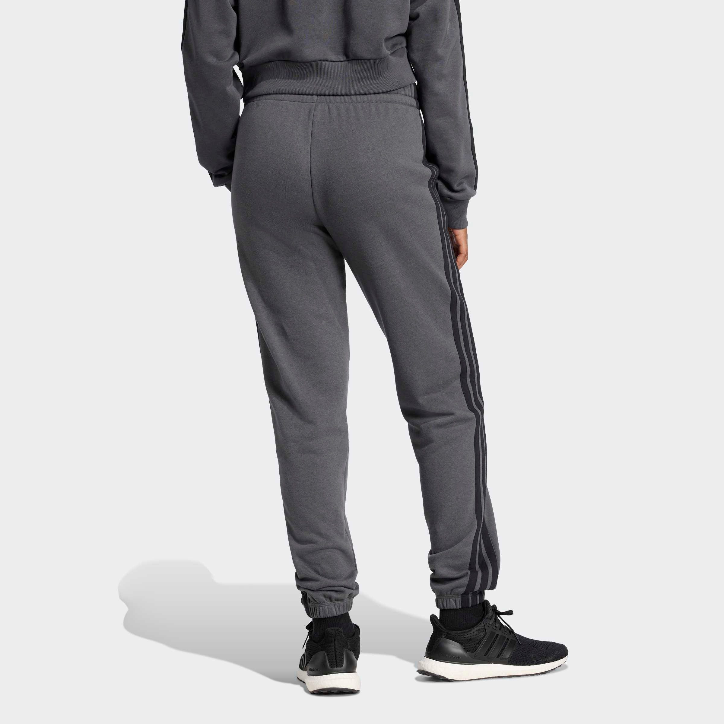 adidas Sportswear Sporthose ESSENTIALS 3-STREIFEN FRENCH TERRY CUFFED Reguläre Passform, mittelhoher Bund, weiches French Terry Material