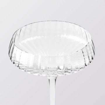 Broste Copenhagen Cocktailglas Sandvig Cocktailglas 0,2l, Mundgeblasenes Glas mit Linien