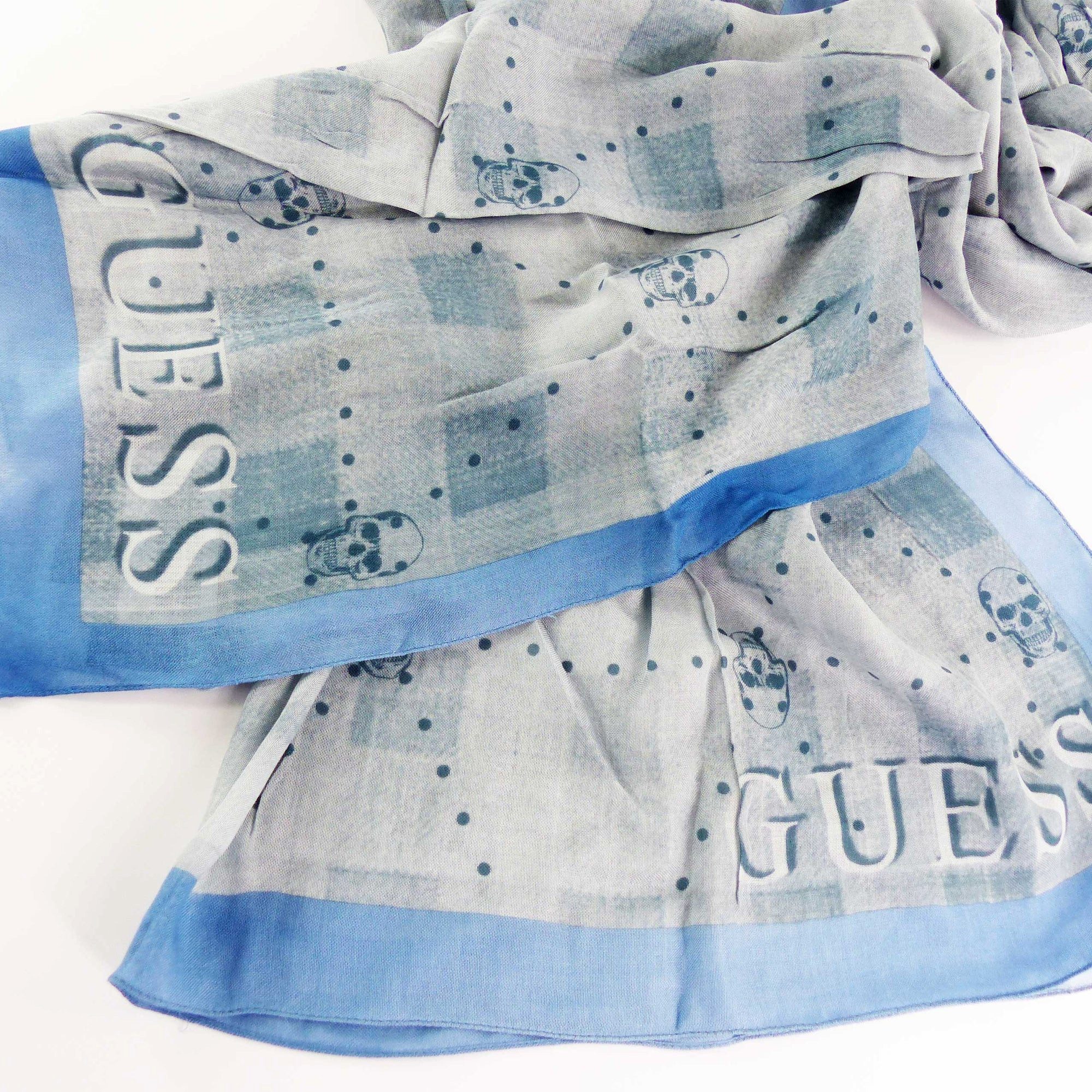 Guess Schal Kefiah Modeschal Scarf