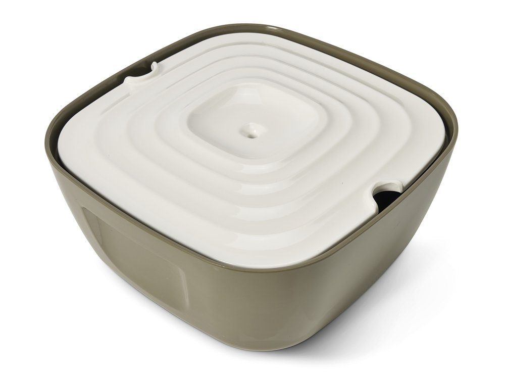 Trinkbrunnen Volcano 2.5 l, regt an mehr Wasser zu trinken und beugt so Blasen- und Nierenproblemen vor