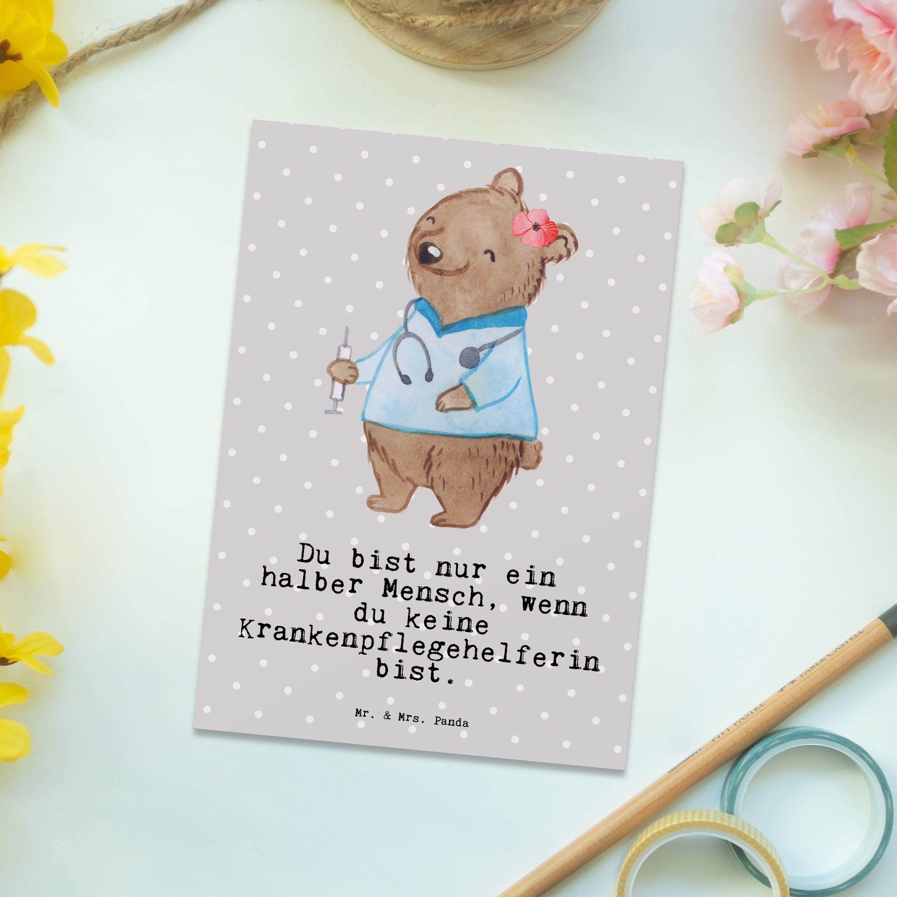 Herz Geschenk, mit Postkarte - Krankenpflegehelferin Panda Mr. - Einladungsk & Pastell Grau Mrs.