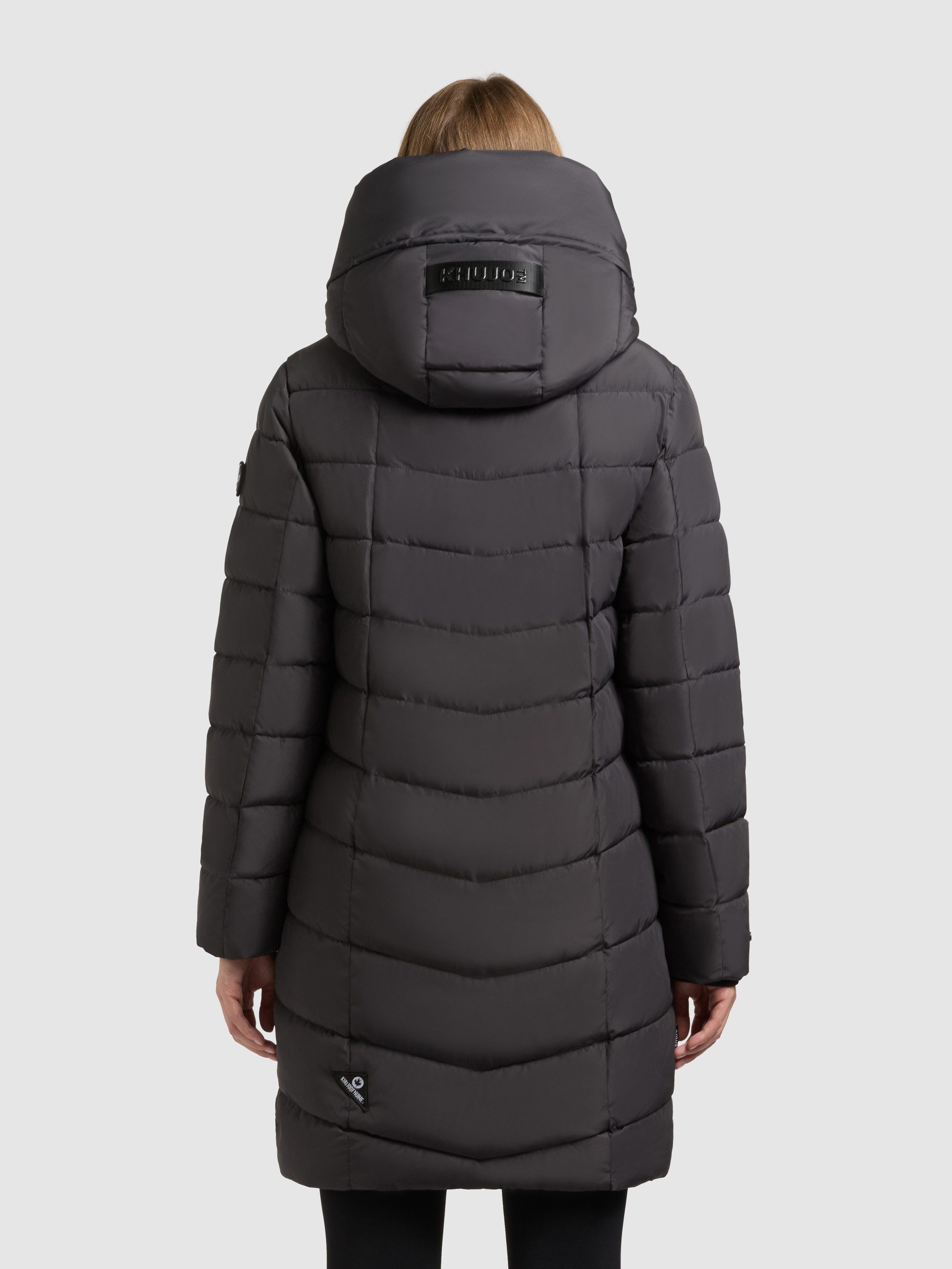 khujo Steppmantel ENEF aus Kunstfaser mit Polyester-Obermaterial, po-bedeckende Länge