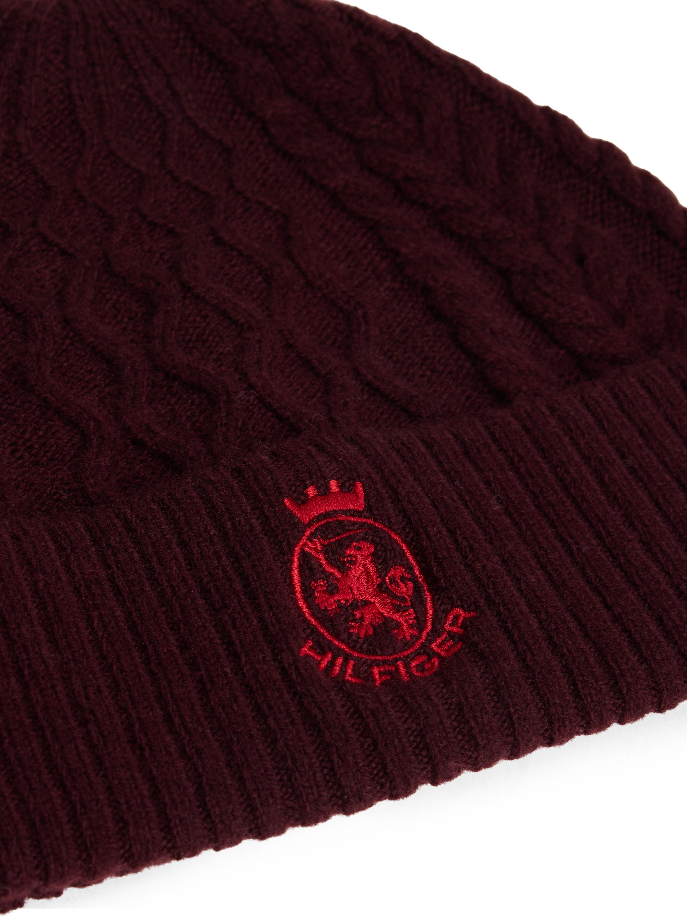 Tommy Hilfiger Beanie TH CREST KNIT Zopfstrickmuster, mit TH-Wappen
