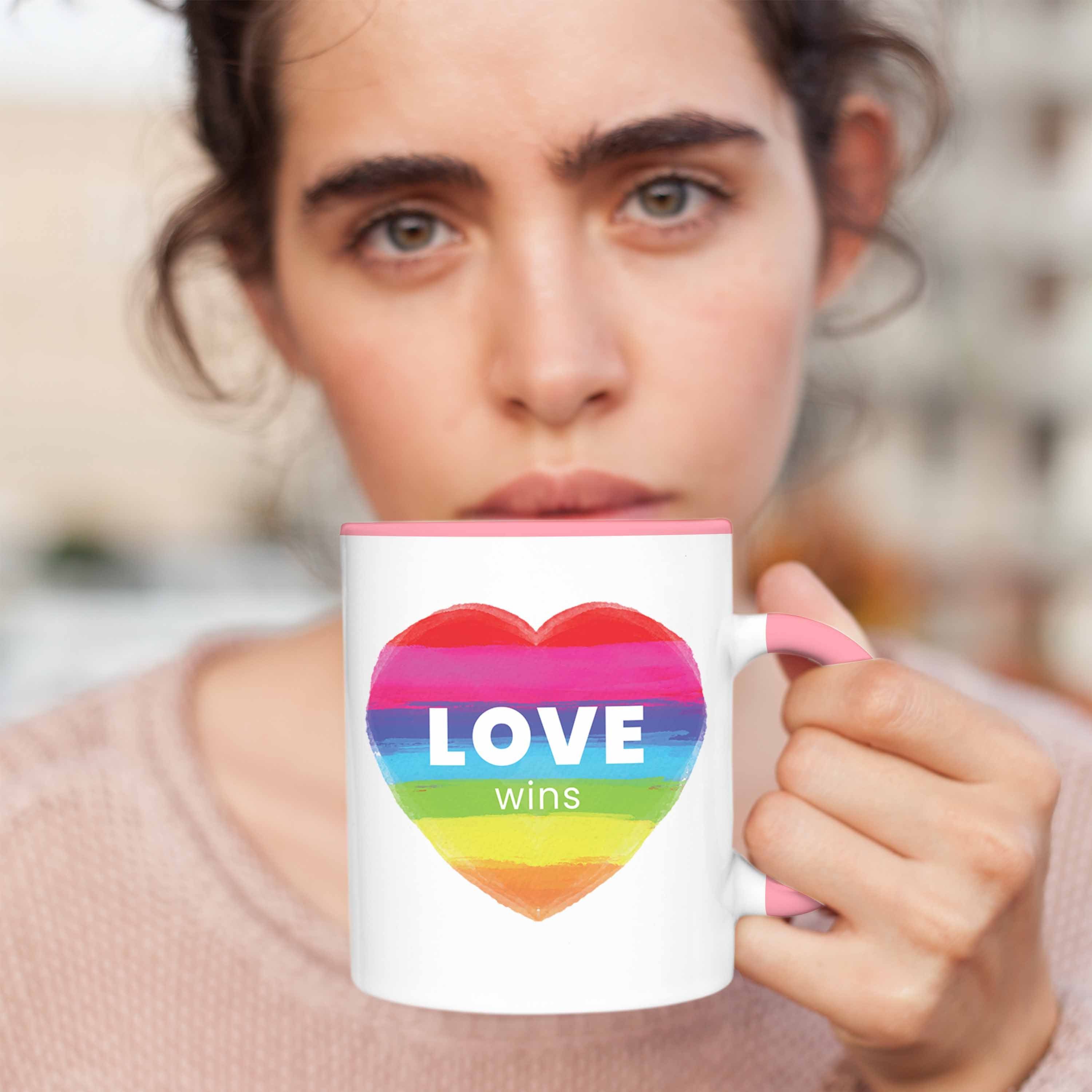 Trendation Tasse Trendation Rosa Tasse Schwule Regenbogen Transgender Love - LGBT Pride Lesben Geschenk Grafik