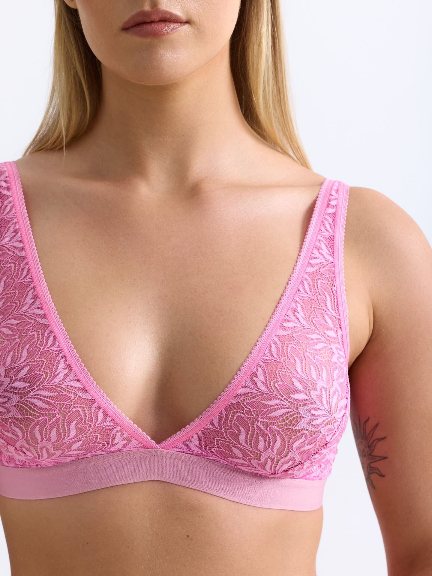 Erlich Textil Bügelloser BH ICONIC LACE PLUNGE BH (1-tlg)
