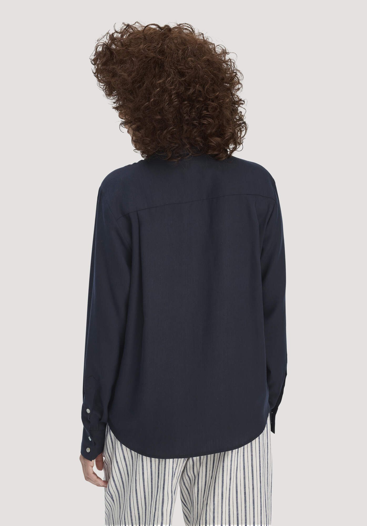 Hessnatur Klassische Bluse Relaxed aus TENCEL™ Lyocell (1-tlg)