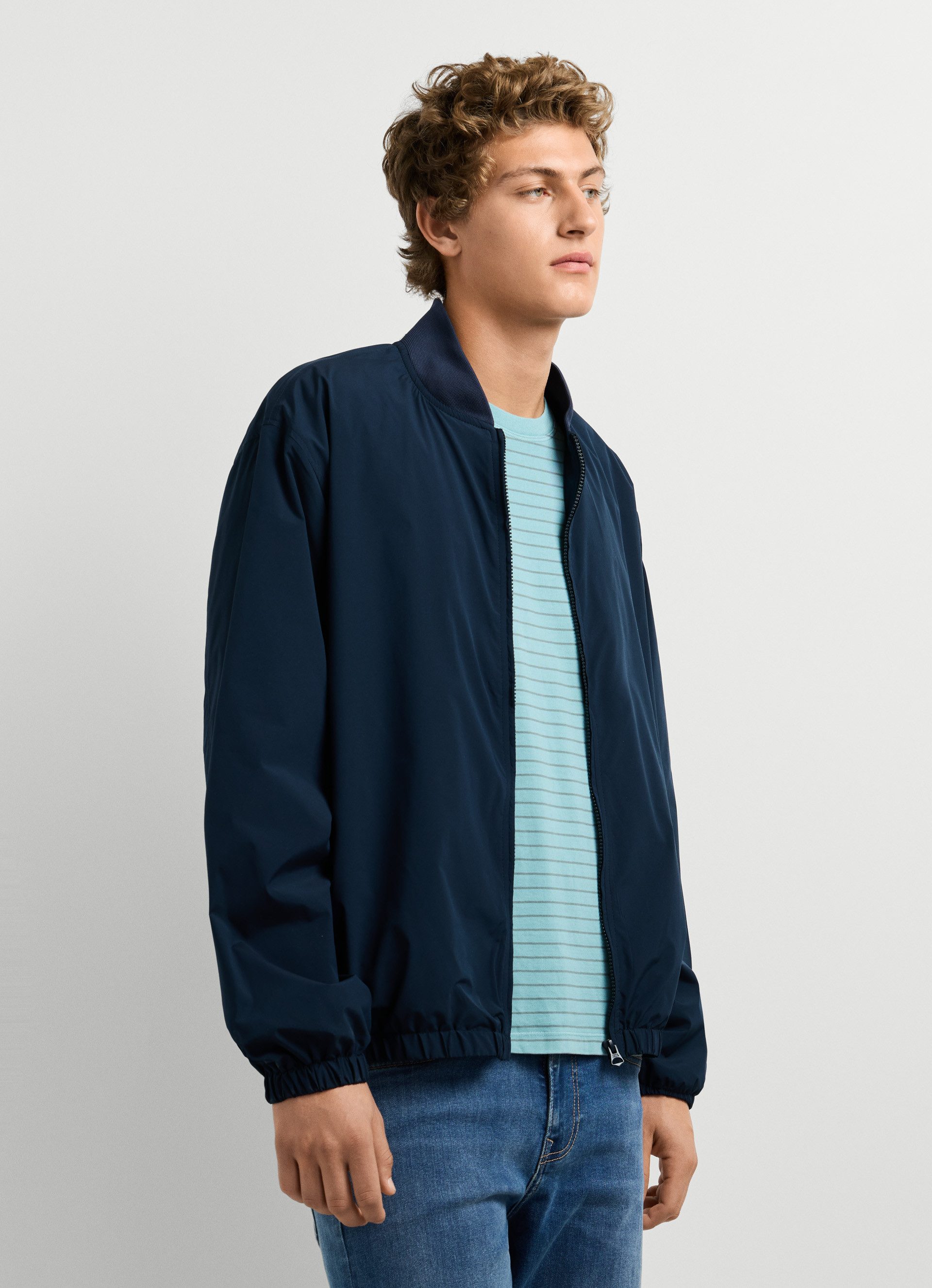 Pepe Jeans Bomberjacke BELVEDERE mit Stehkragen, Aufnäher