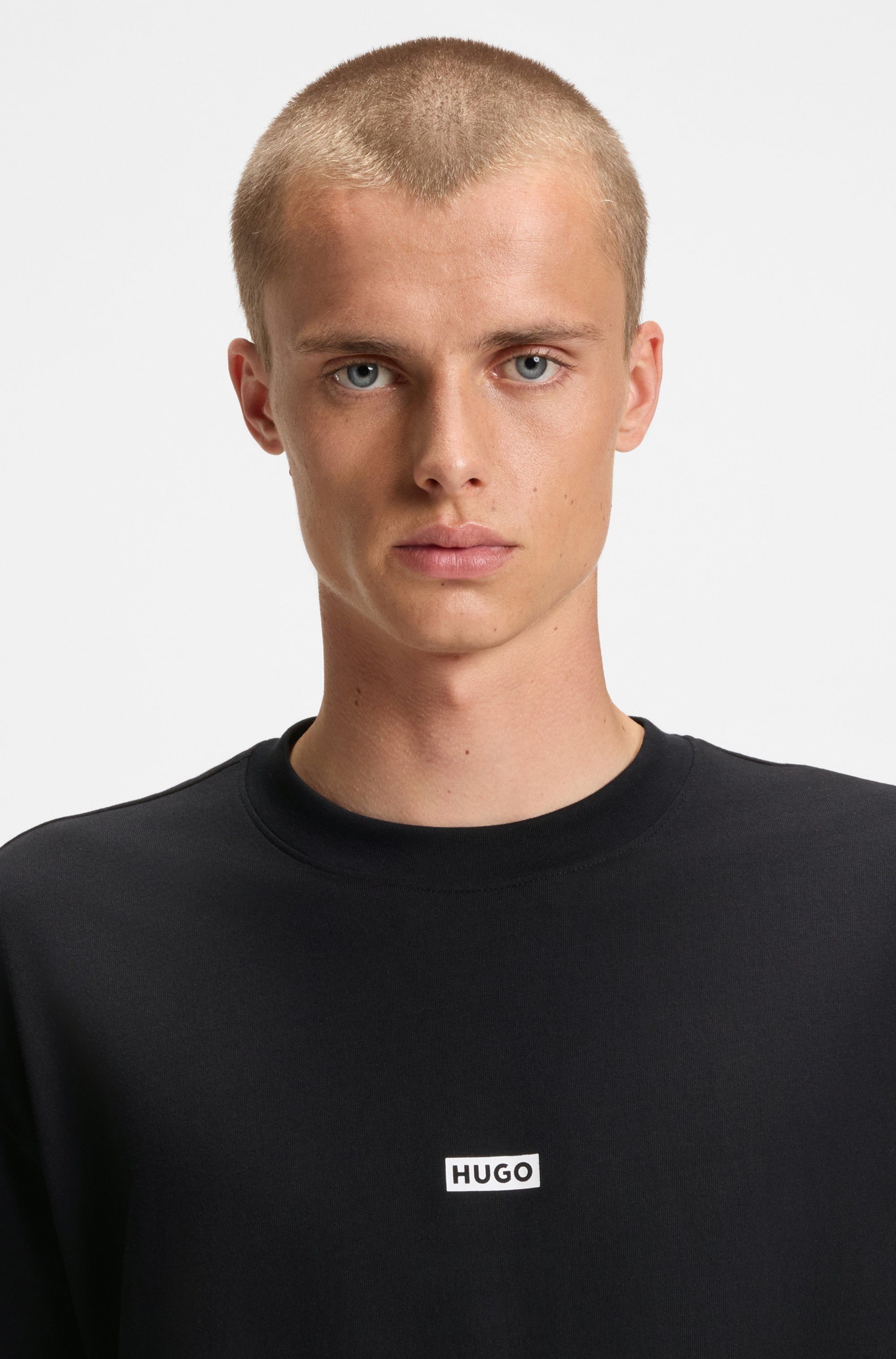 HUGO Blue T-Shirt Nalono mit Logodruck, Oversized Look mit Backprint