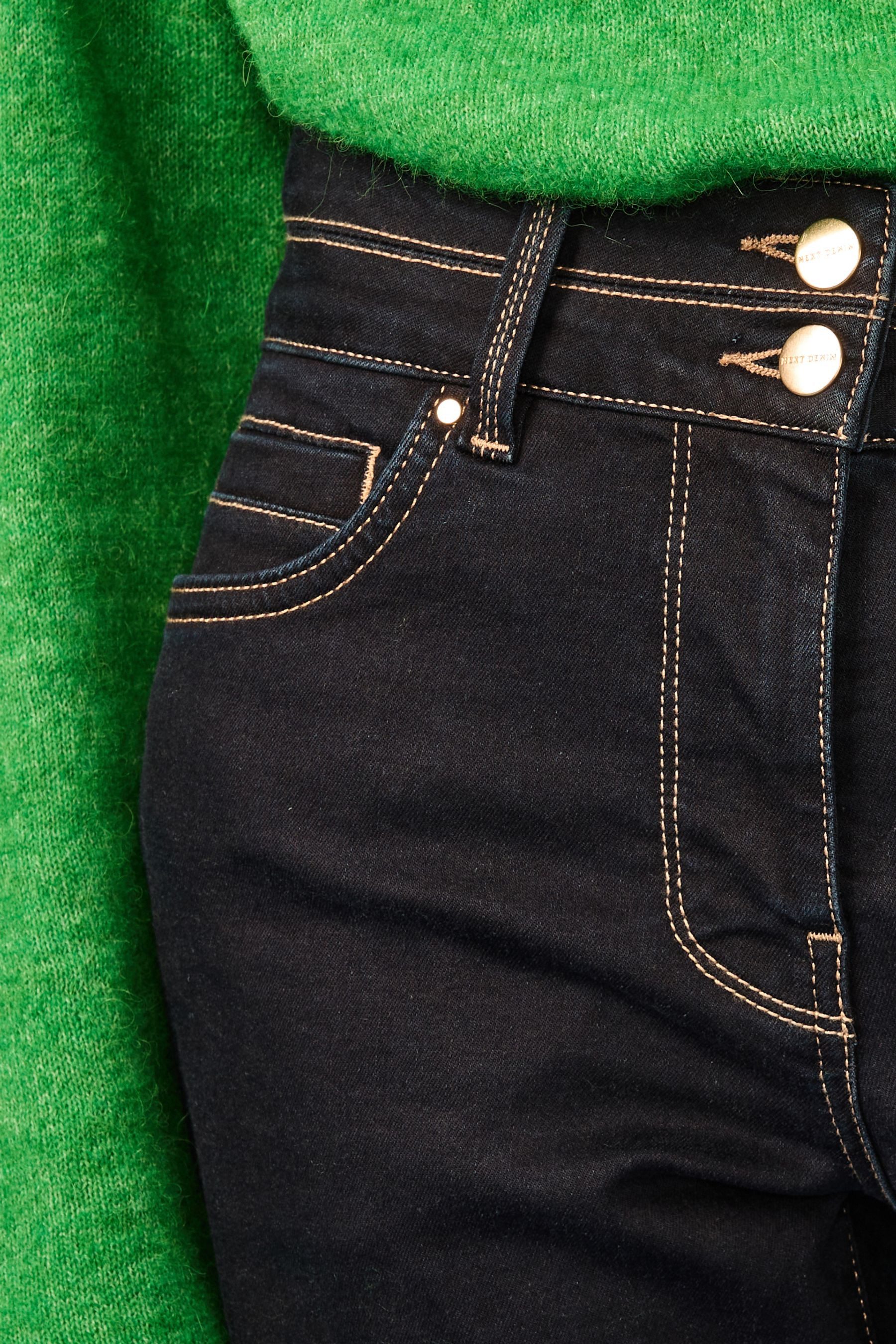 Next Push-up-Jeans Lift, Slim And Shape Bootcut Jeans, Kurzgröße (1-tlg)