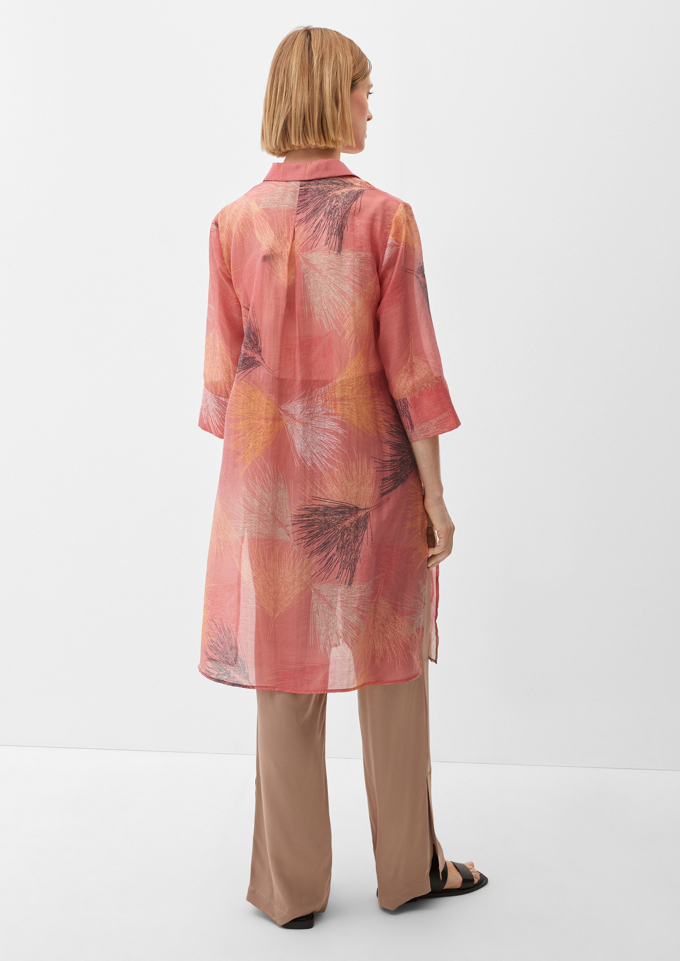 s.Oliver Kurzarmbluse Bluse Longbluse mit Allover-Print