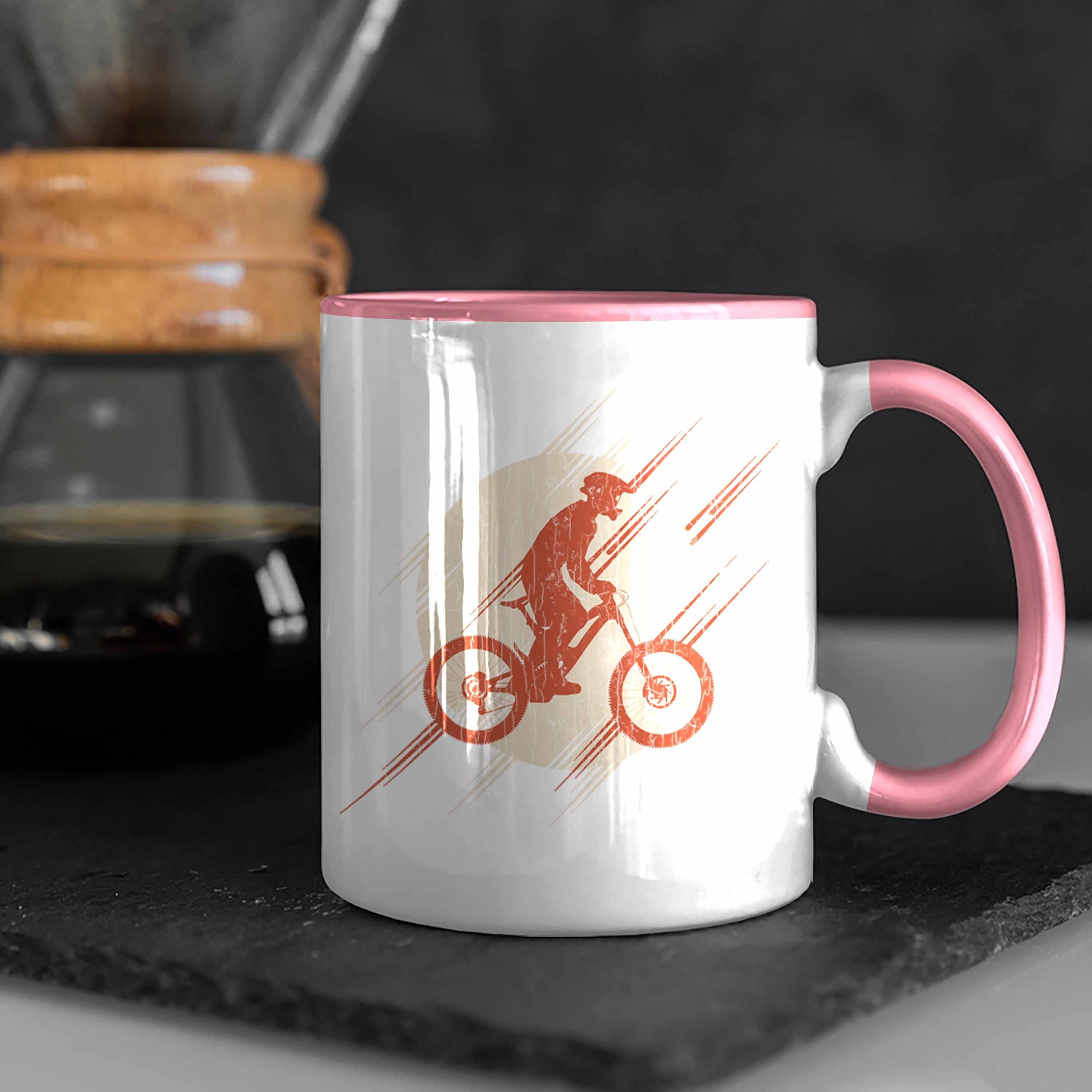 Trendation Tasse Trendation MTB Accessories Kinder Kaffeetasse Rosa - Männer Geschenk Lustig Moutainbike Mountainbiker Geschenkidee Grafik Tasse