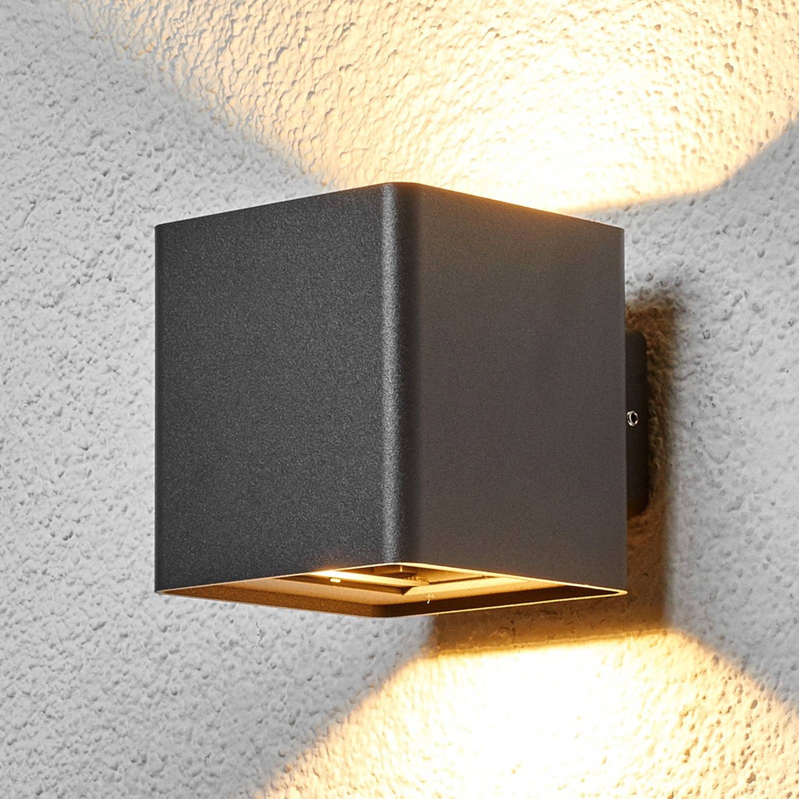 Lucande Außen-Wandleuchte Aaron, LED 14 W gesamt, warmweiß