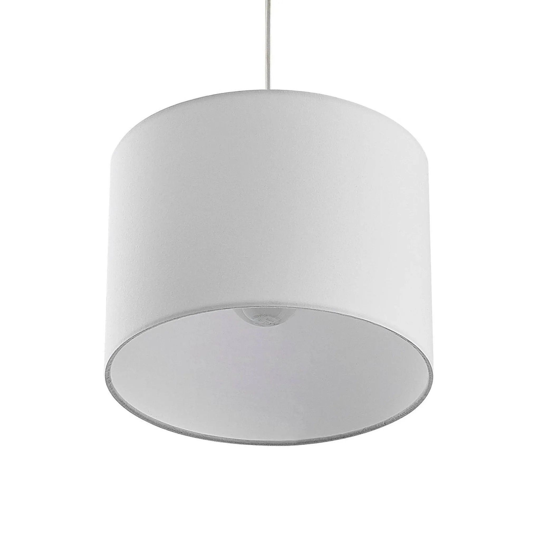 Lindby Pendelleuchte, Modernes Holzdesign, 3-flammig und dimmbar für gemütliches Licht.