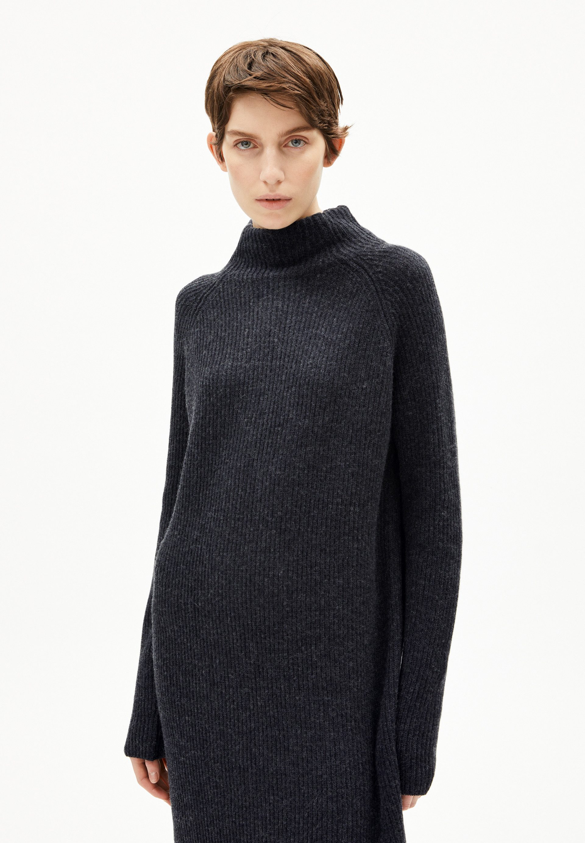 Armedangels Maxikleid MILLAANA Strickkleid Relaxed Fit aus Bio-Woll Mix Strickkleid Relaxed Fit aus Bio-Woll Mix