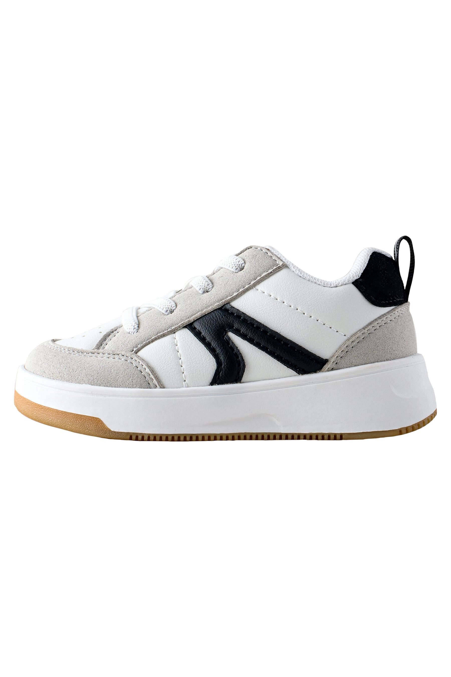 Sportschuh mit Elastikschnürung, weite Passform Sneaker
