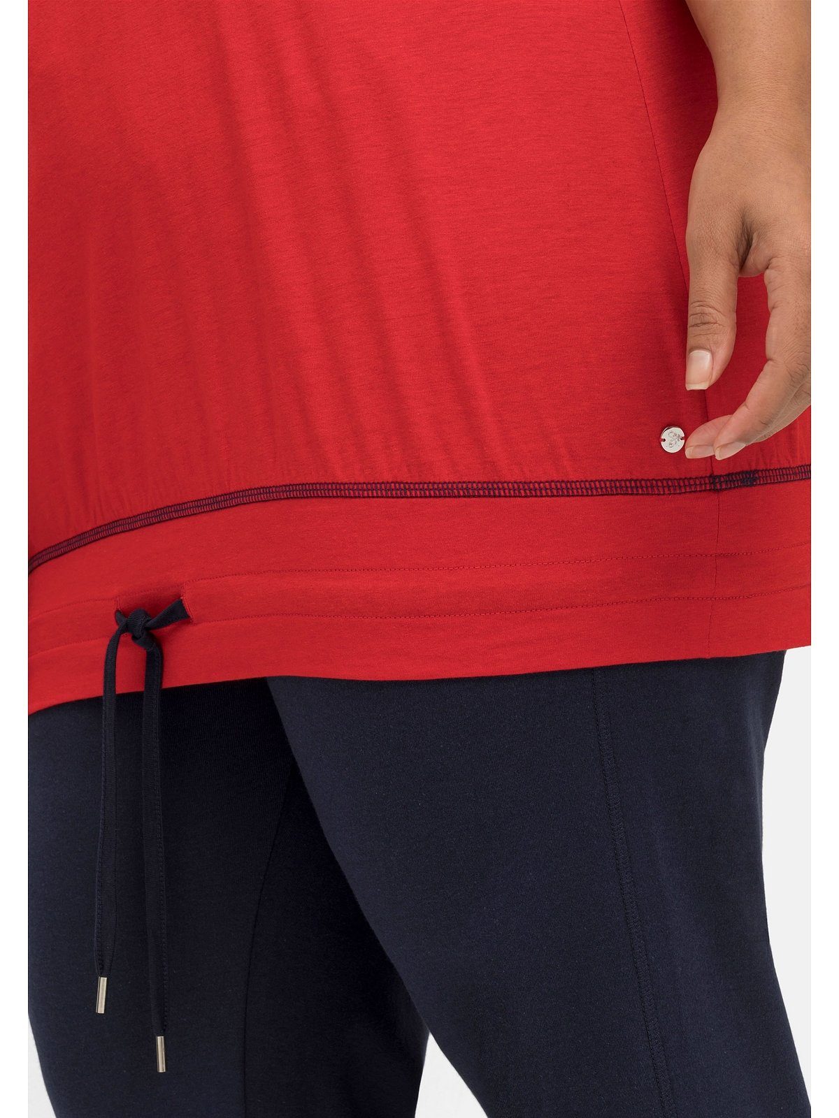 Sheego T-Shirt Große Größen mit Kapuze und Saumbund mohnrot