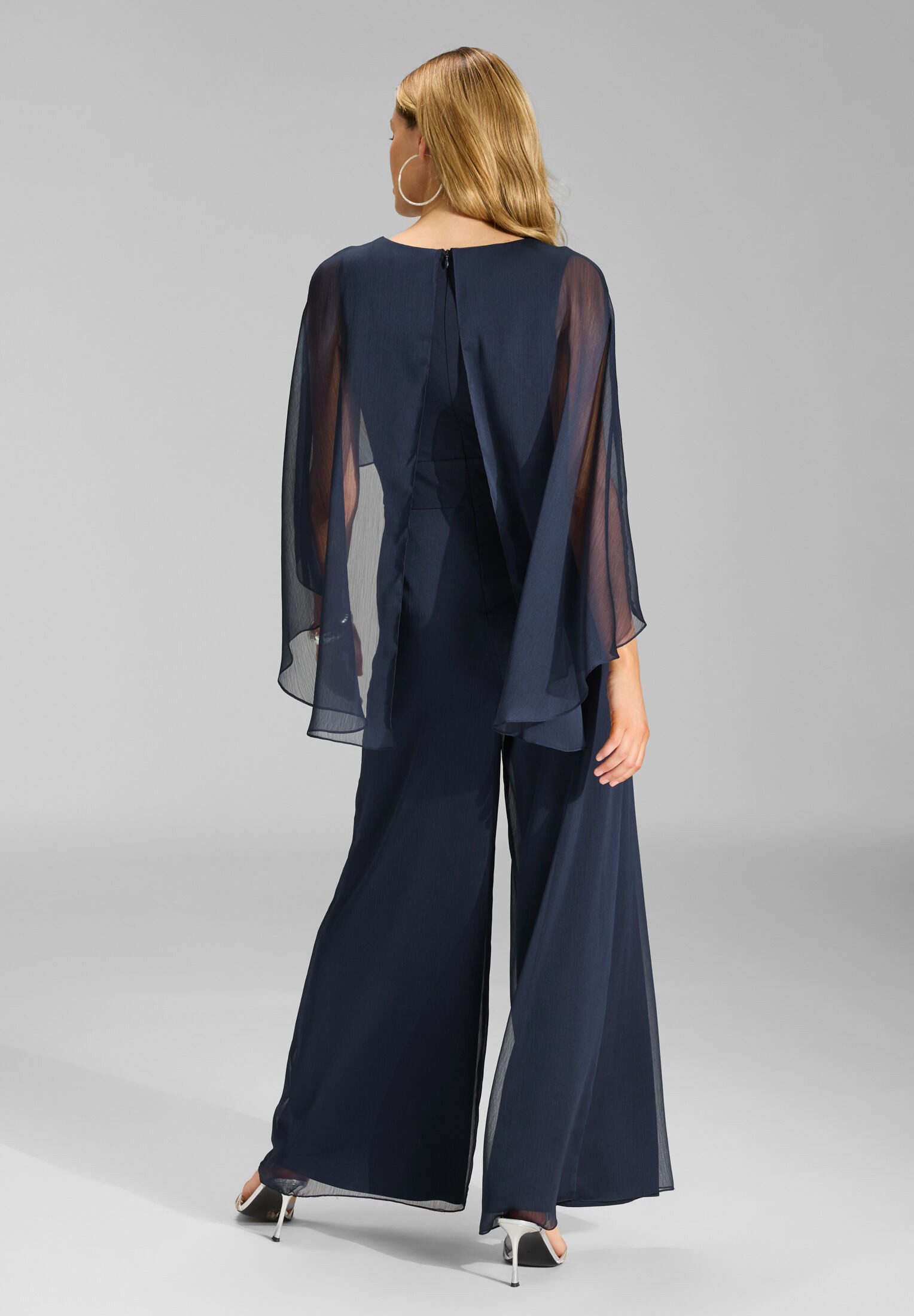 SWING Jumpsuit Oberteil in figurbetonter Passform günstig online kaufen