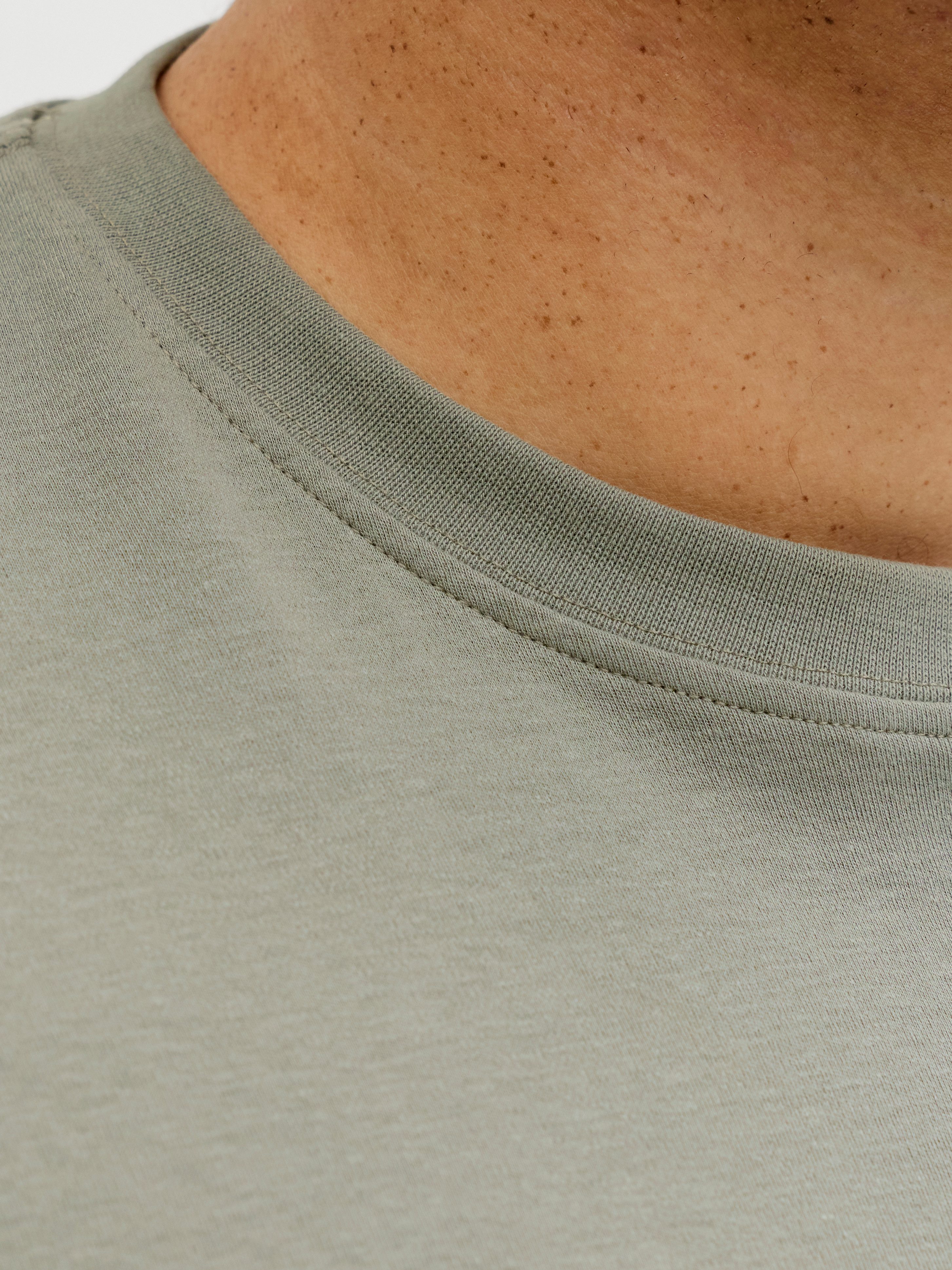 Jack & Jones PlusSize T-Shirt JJEURBAN EDGE STUDIO TEE SS SN PLS mit Logobranding