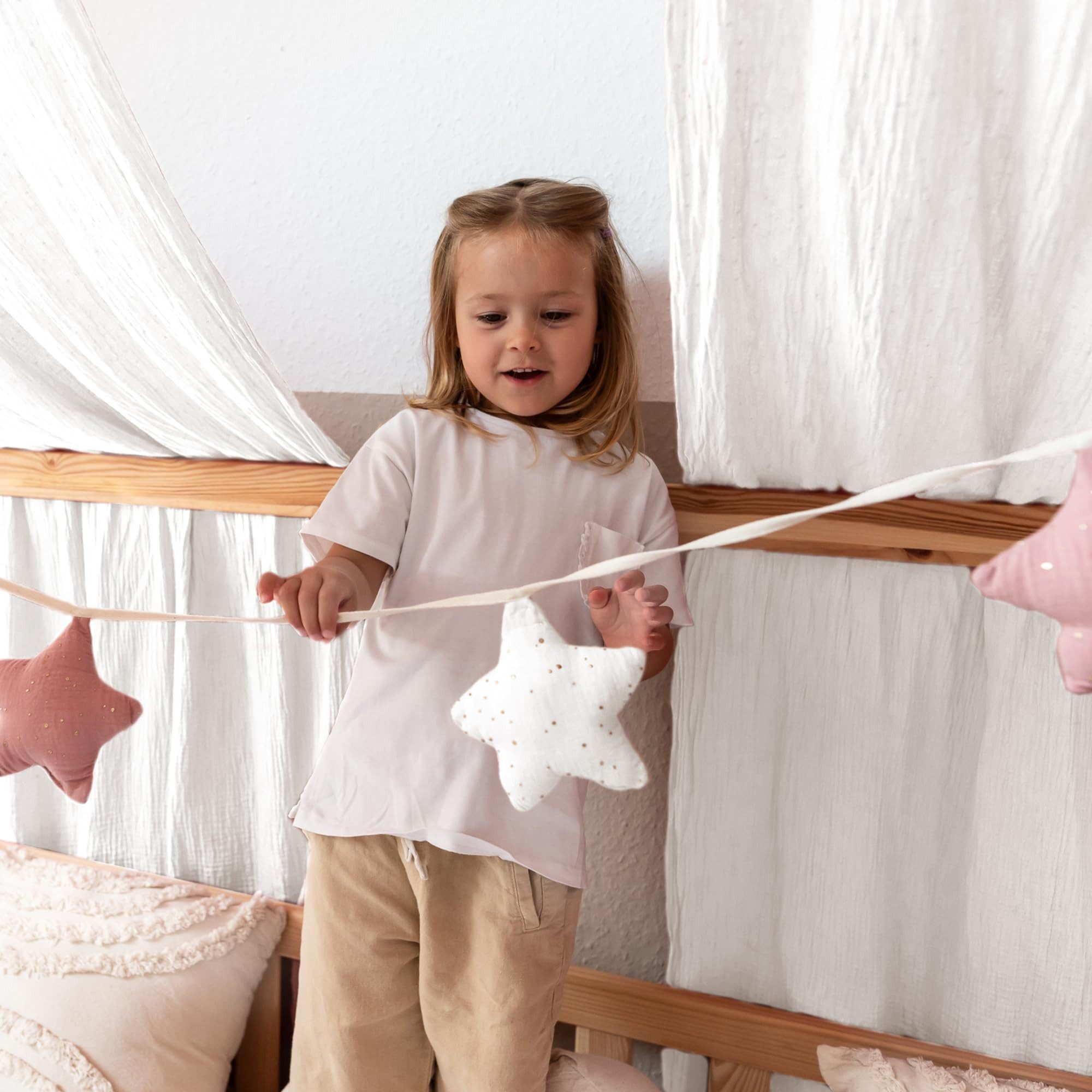lilimaus Wimpelkette Sternenkette für Kinderzimmer - handgenähte Stoff-Girlande, handgefertigte Stoff-Girlande ca. 300 cm - Wimpel oder Sterne – Bild 3 von 5