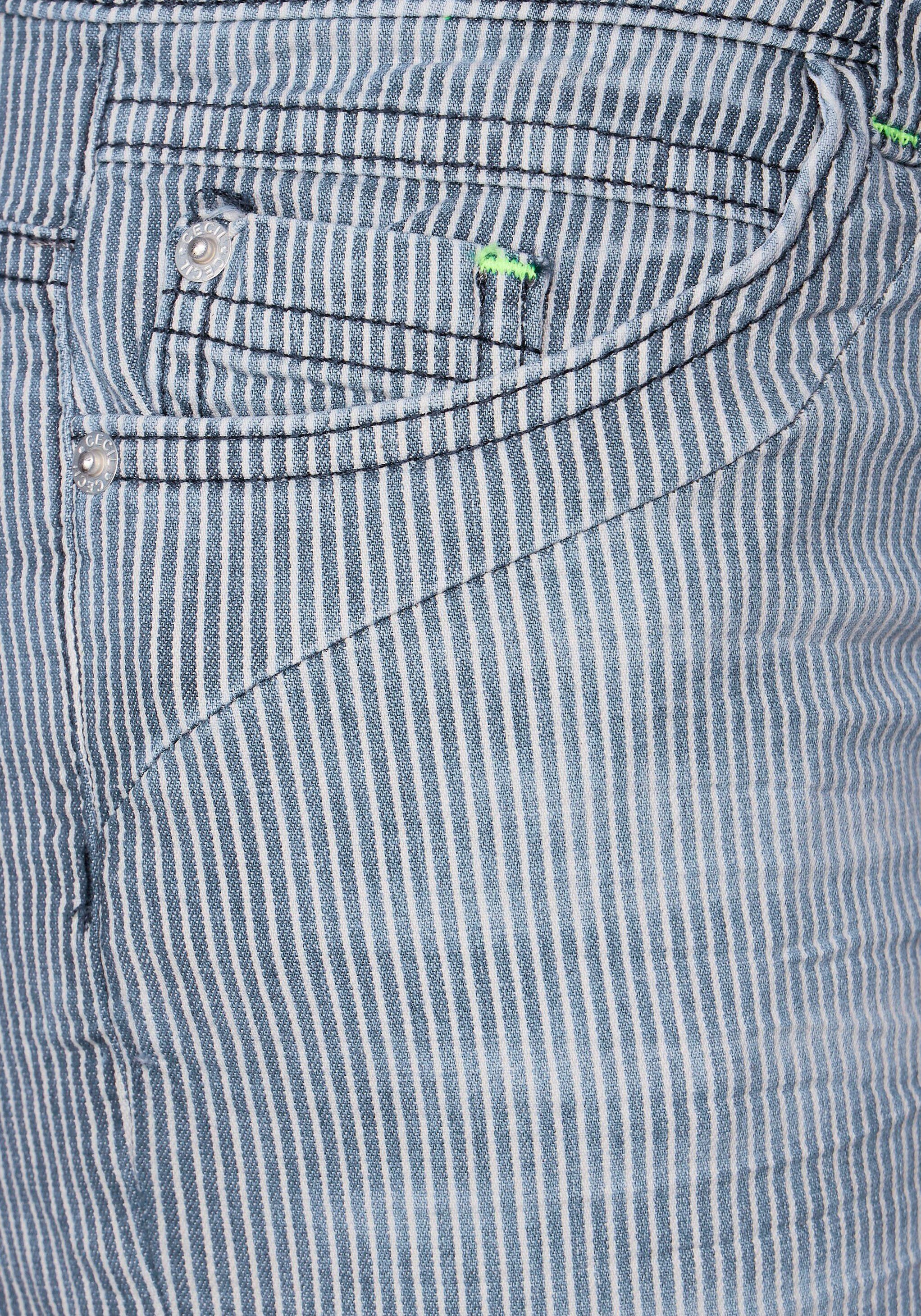 Cecil 3/4-Jeans mit einem hinten Logo-Badge
