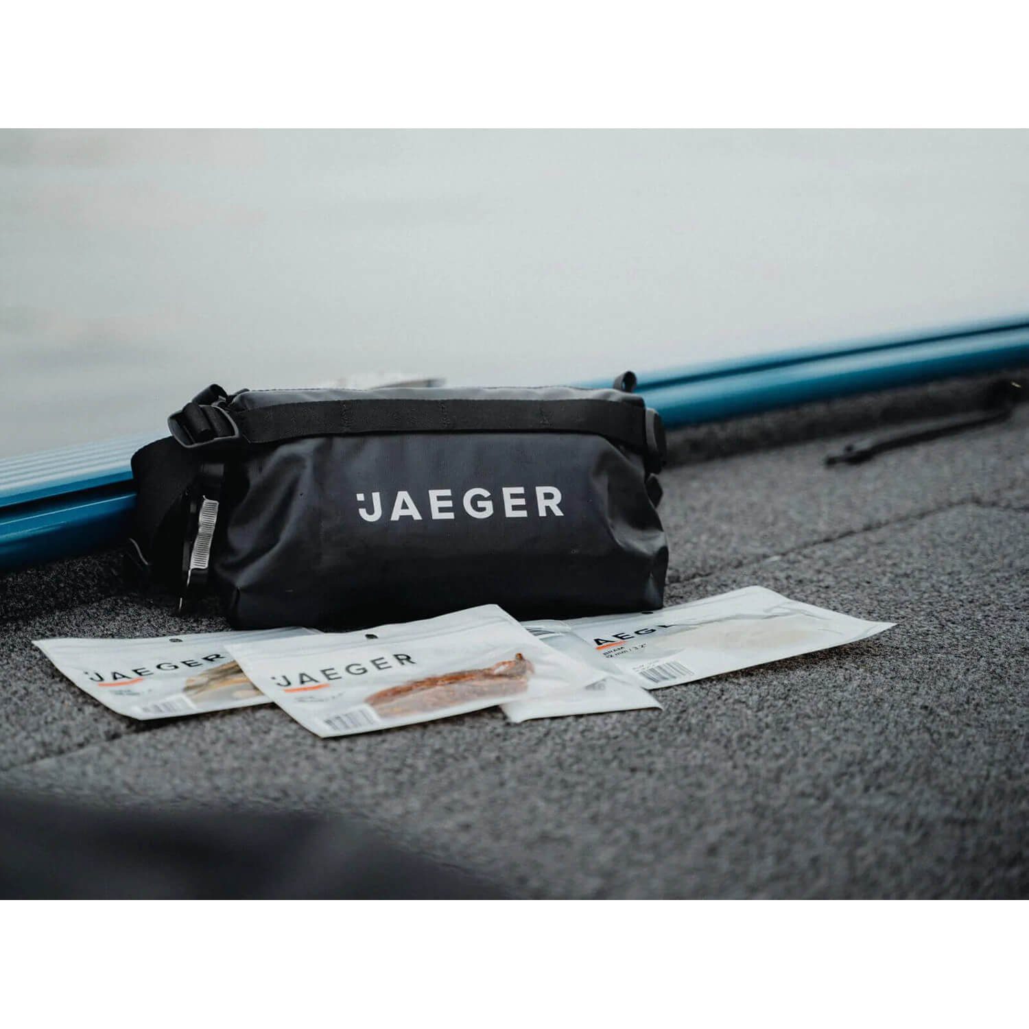 Jaeger Schultertasche Jaeger Hip Bag 3L Umhängetasche (wasserabweisendes Material), 3 Liter Fassungsvermögen, Zusätzliche Tasche auf der Hinterseite, Sportliches Design, einstellbare Grösse