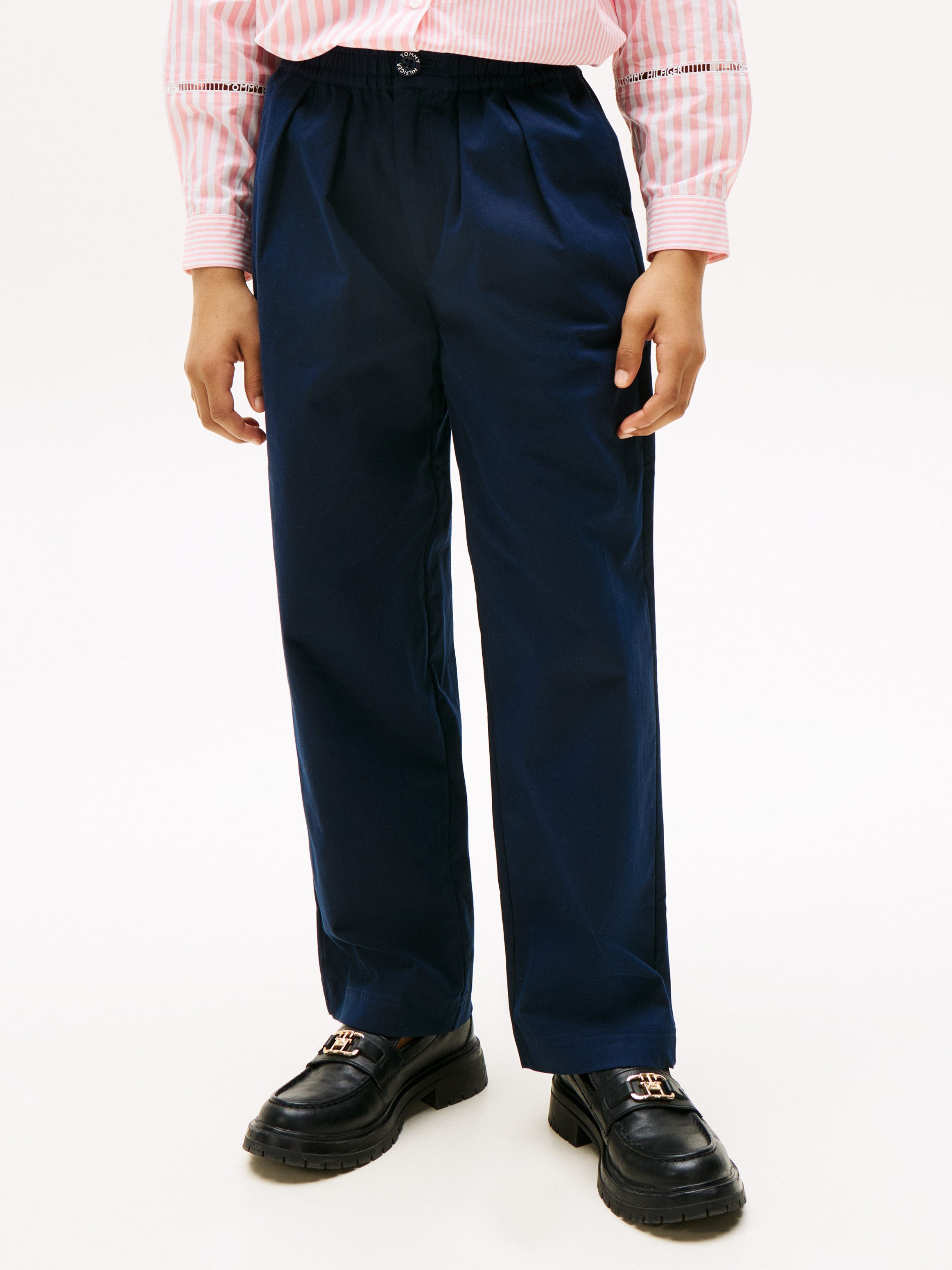 Tommy Hilfiger Bundfaltenhose PLEATED STRAIGHT LEG PANT für Kinder bis 16 Jahre, mit Bundfalten