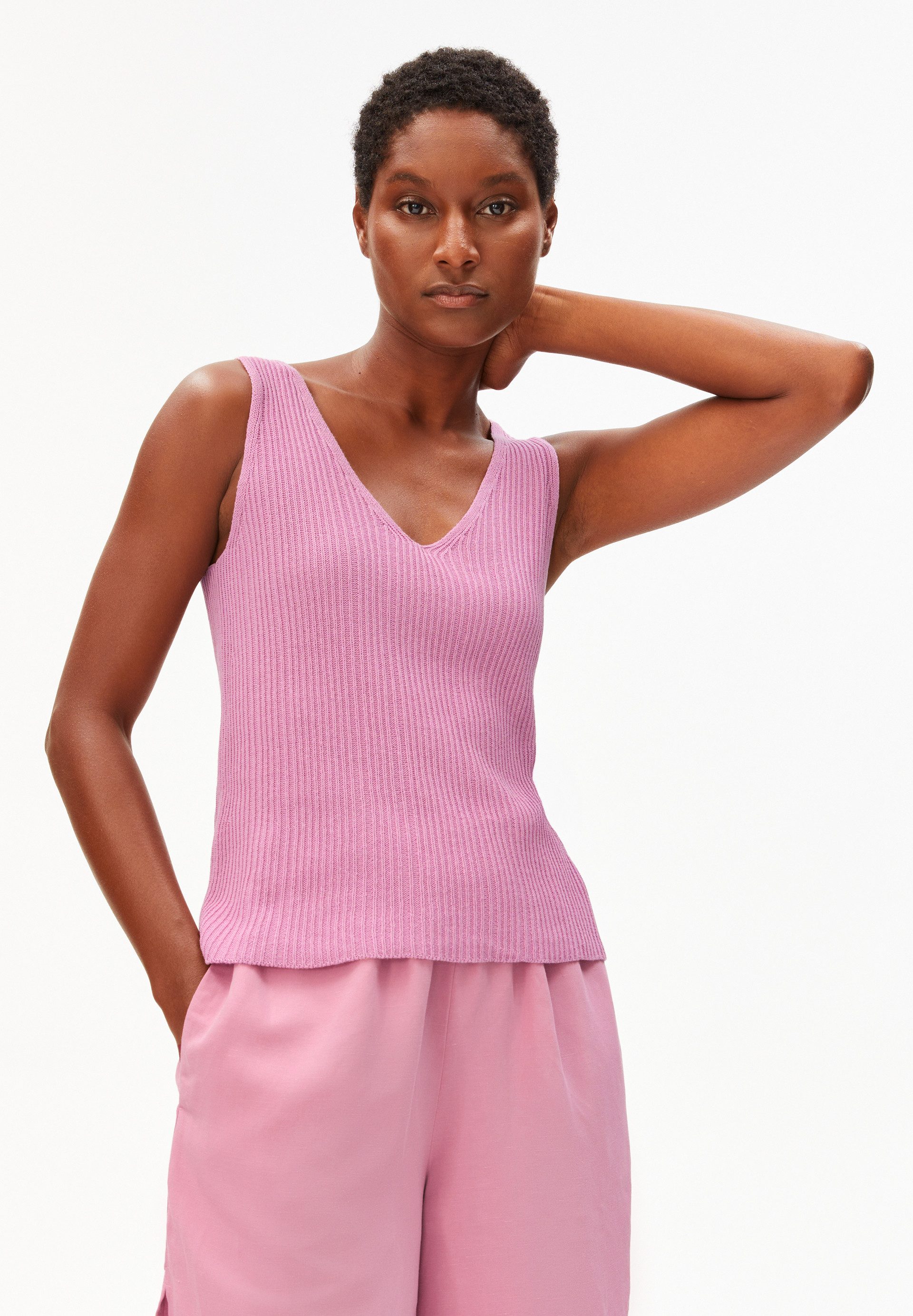 Armedangels Shirttop LINEN BLEND Stricktop aus Leinen-Mix (Slim Fit) V-Ausschnitt