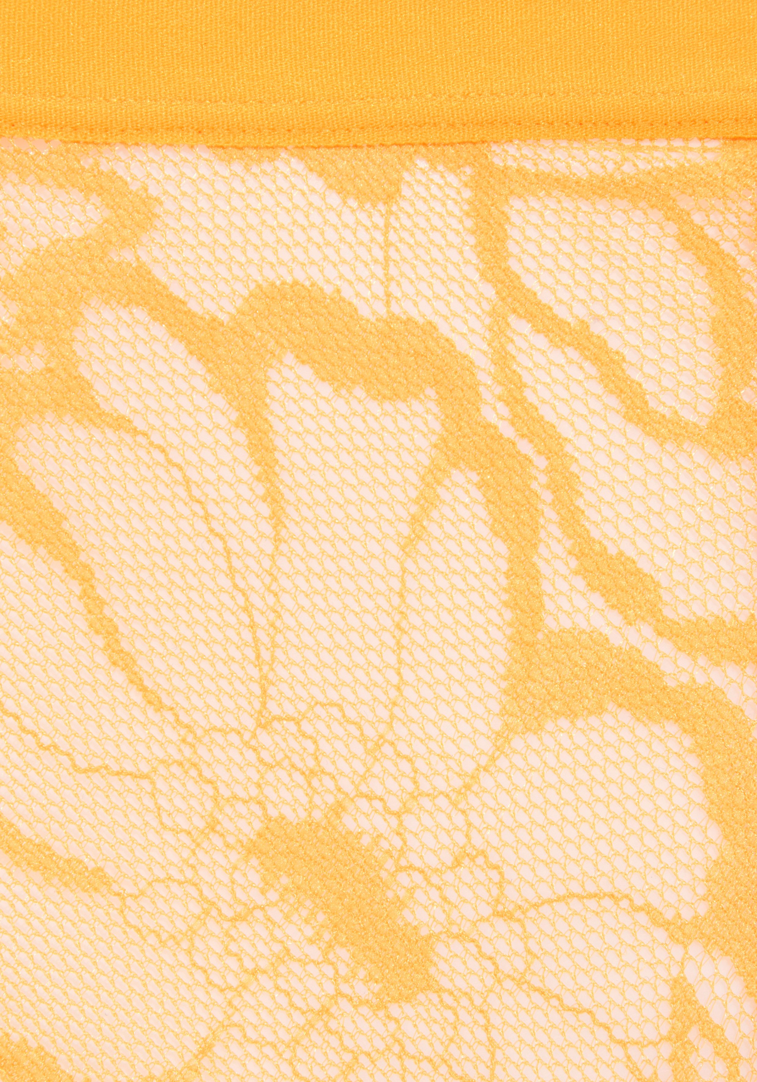 LASCANA String aus floraler Spitze, elastisches Material, unifarbenes Design