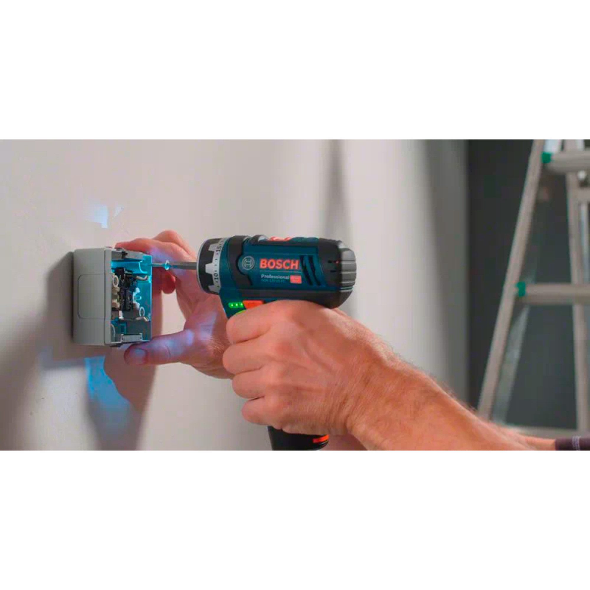 Bosch Professional Akku-Bohrschrauber Bosch Professional Akku-Bohrschrauber GSR 12V-15, 12 V V, (2x Li-Ionen Akku 2,0Ah, Koffer)