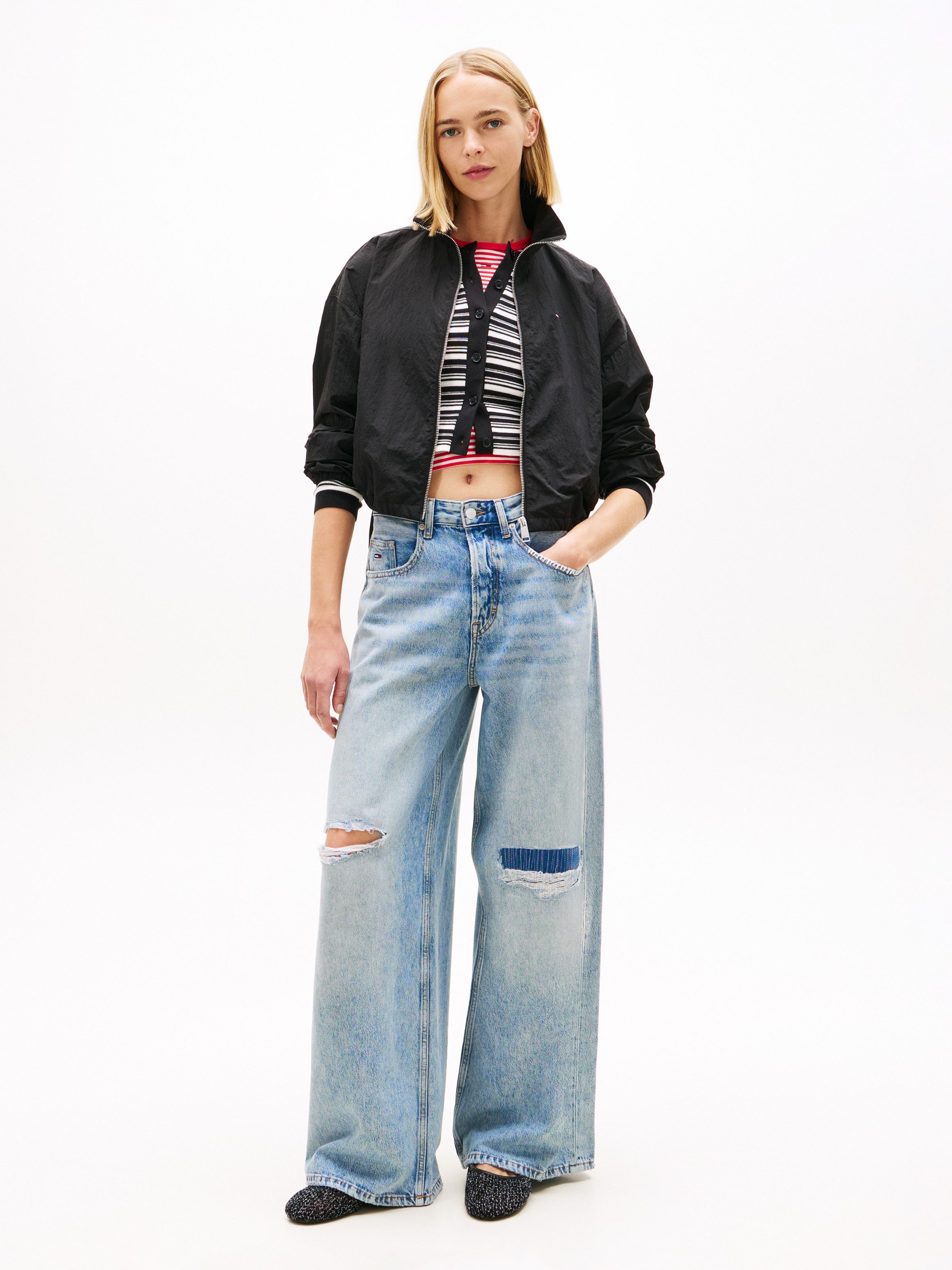 Tommy Jeans Kurzjacke TJW TIE SIDE HIGH NECK JACKET Taillenbund mit seitlichen Bindebändern