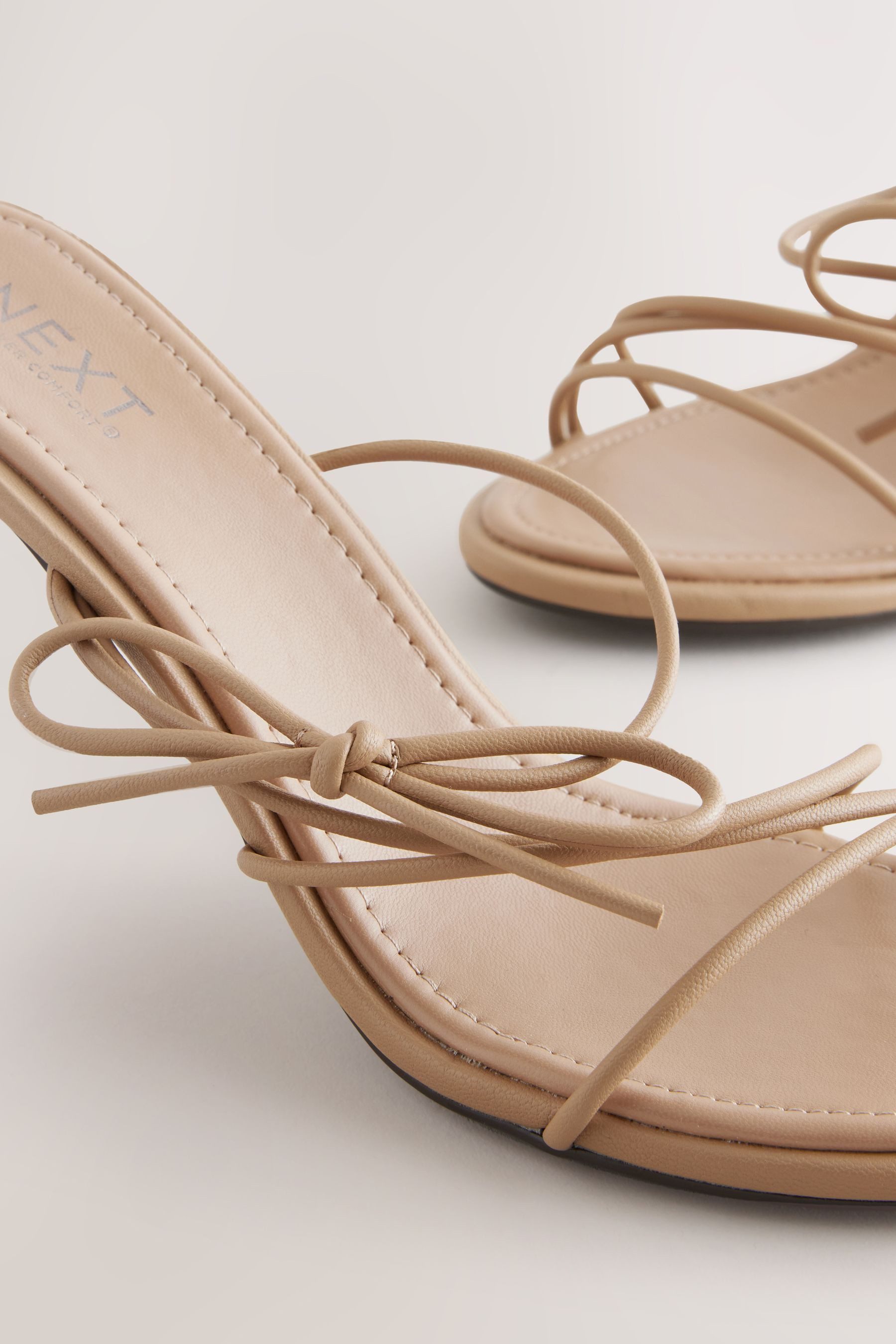 Next Forever Comfort® Riemen-Pantolette mit Schleife Sandalette (1-tlg)