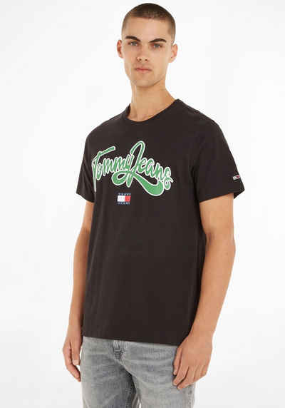 Tommy Jeans T-Shirt TJM REG COLLEGE POP TEXT TEE mit großem Logo-Frontmotiv