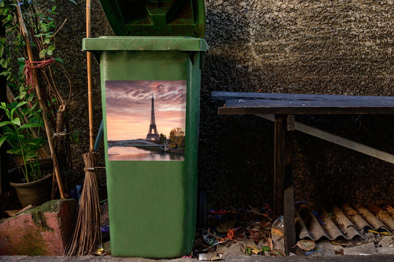 Mülleimer-aufkleber, Wandsticker Abfalbehälter - Mülltonne, - Container, St), MuchoWow Eiffelturm Brücke Paris (1 Sticker,
