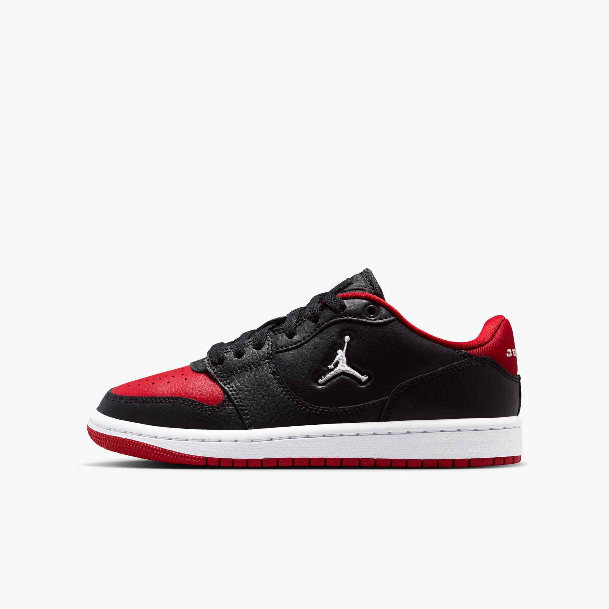 Jordan Jordan Court Connect Low Sneaker inspiriert vom Look des Air Jordan 1