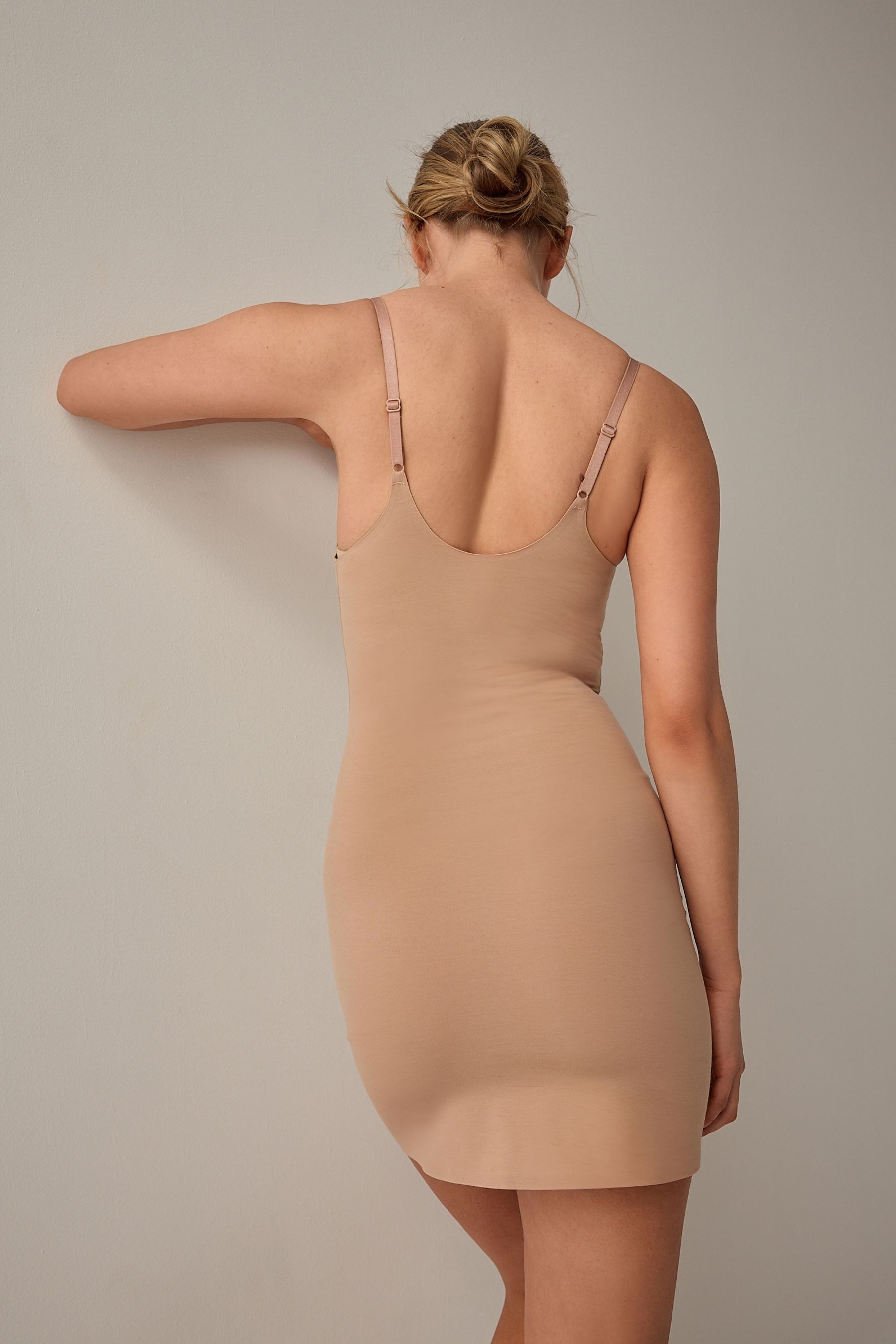 Next Unterkleid Figurformendes Unterkleid mit mittlerem Halt (1-tlg)