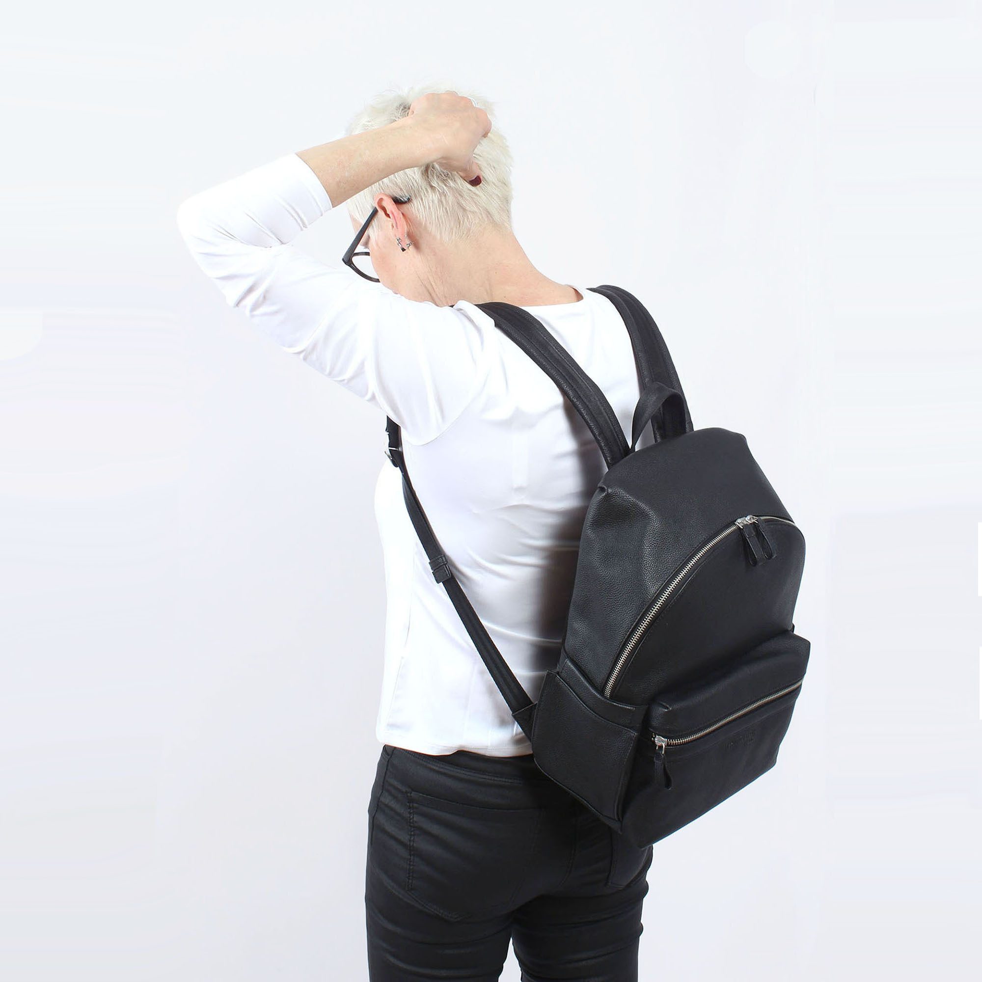 Margelisch Cityrucksack RENU-1, aus LWG zertifiziertem Leder