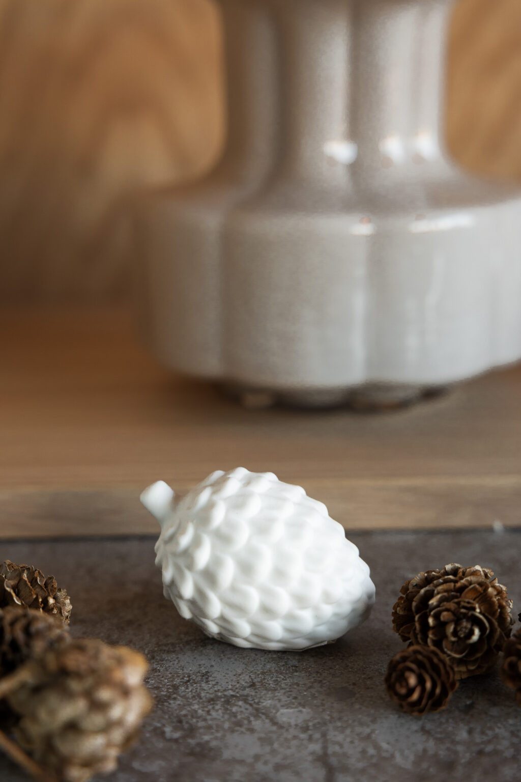 Storefactory Dekofigur Zapfen Bergvik Keramik Weiß günstig online kaufen