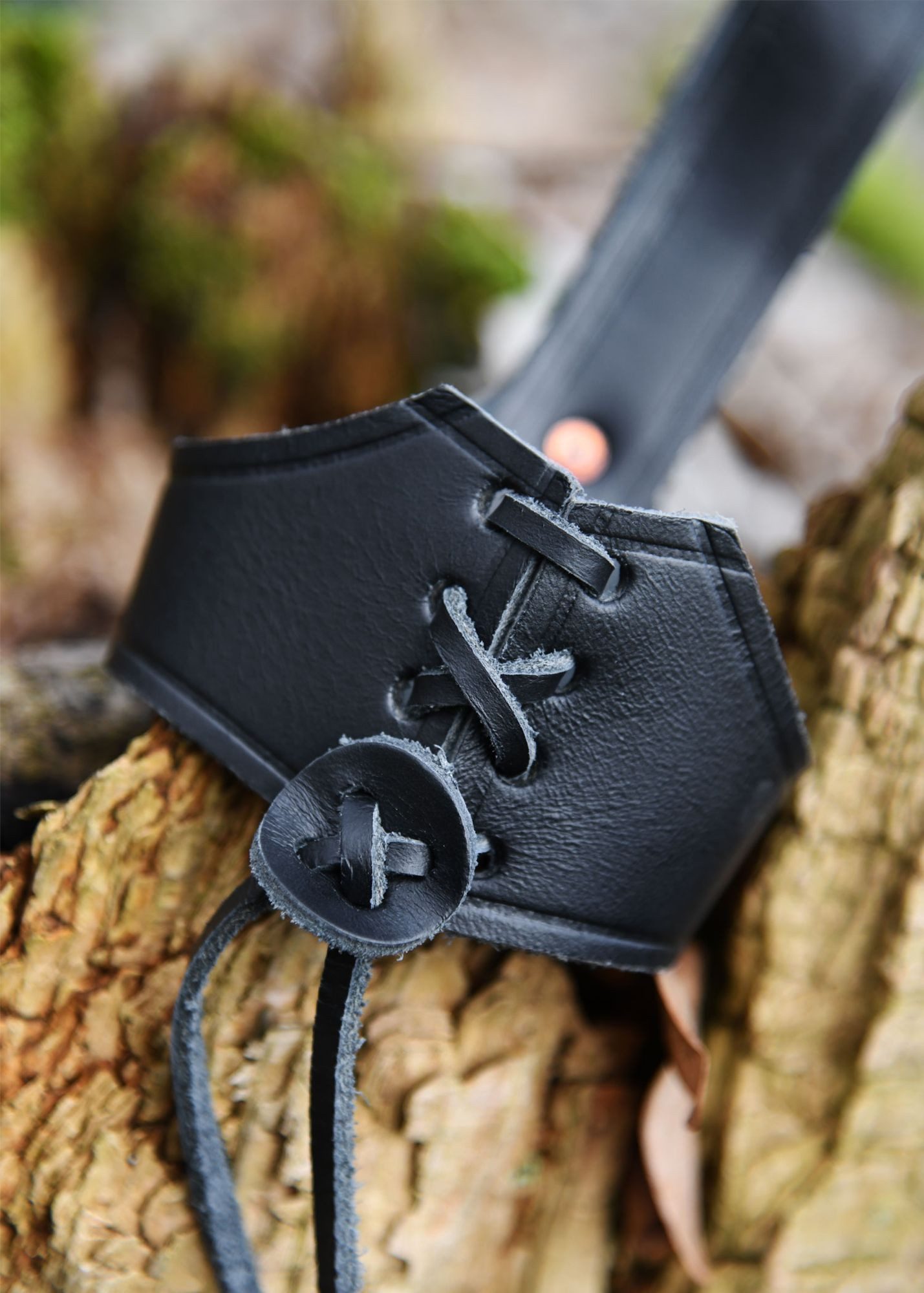 Battle Merchant Ritter-Kostüm Gürtelhalter aus Leder für Trinkhörner ab 0,4 Liter, schwarz