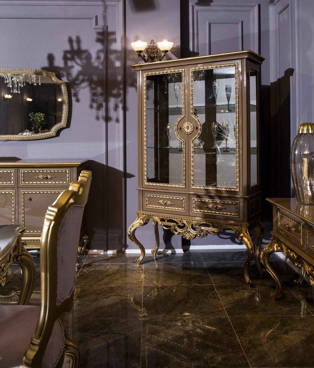 JVmoebel Vitrine Goldener Barock Schrank mit Glasregalen und edlem Holzdesign (1-St) Made in Europa