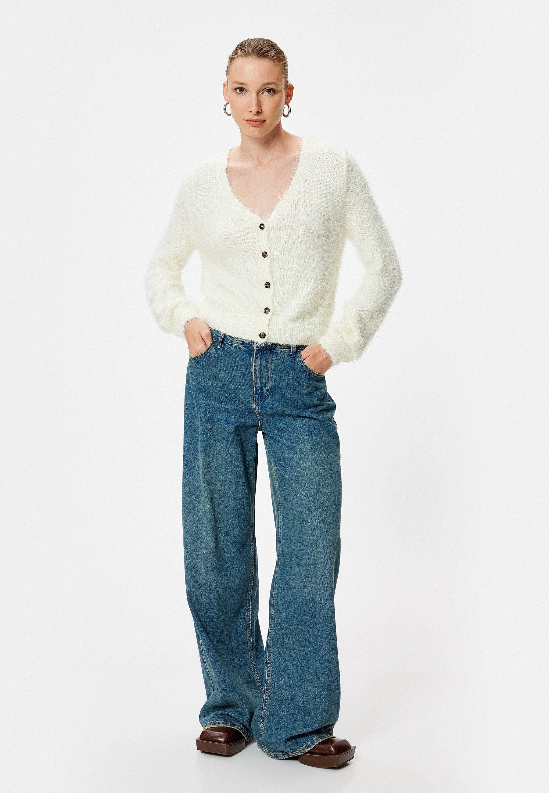 Koton Cardigan V-Kragen Mit Knöpfen günstig online kaufen