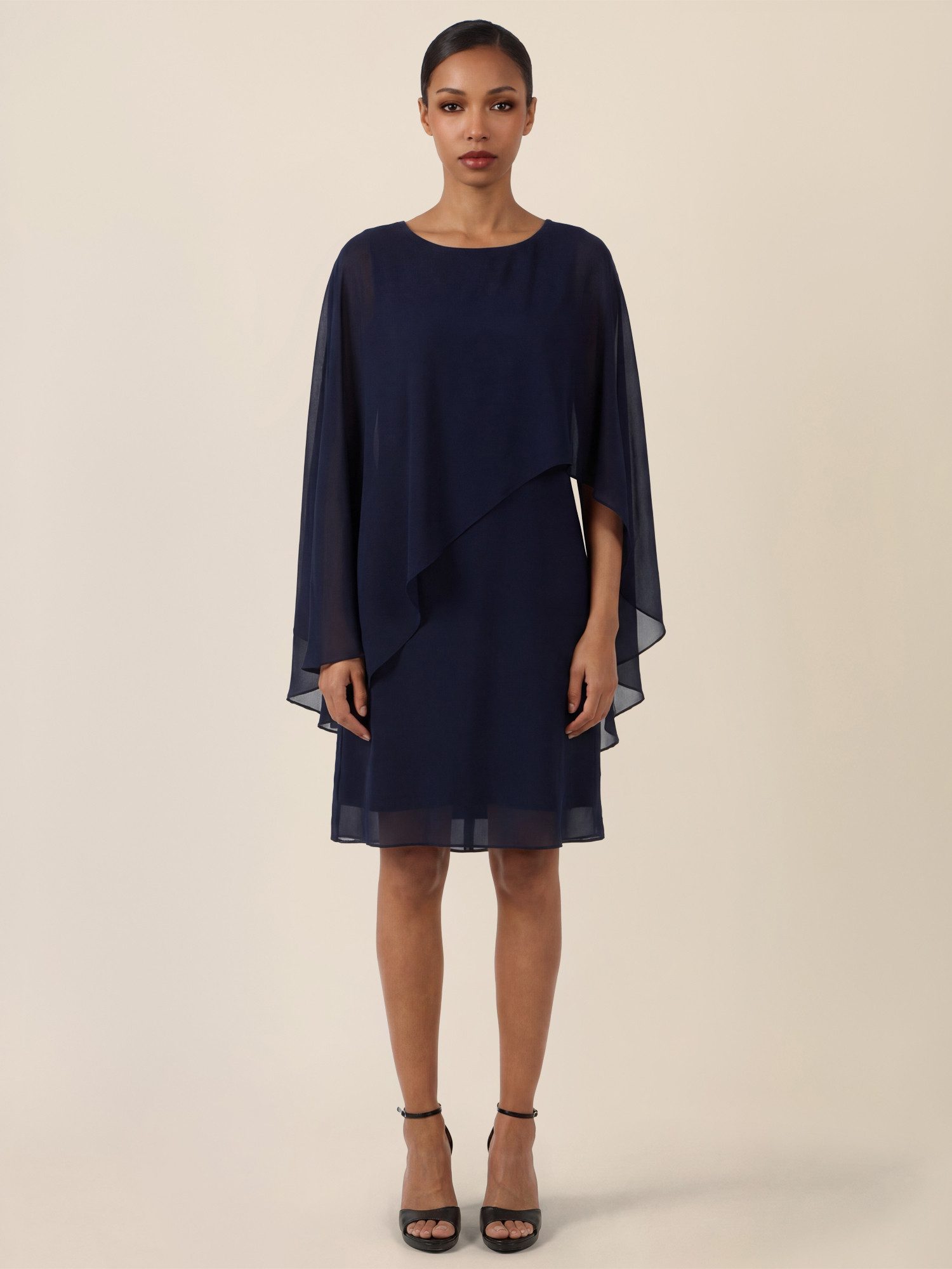 Apart Chiffonkleid mit Volantärmeln