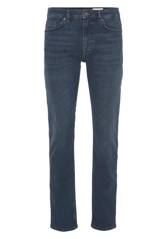 Hervorragend BOSS ORANGE Slim-fit-Jeans Kleiderschrank keinem Darf in mit fehlen Leder-Badge